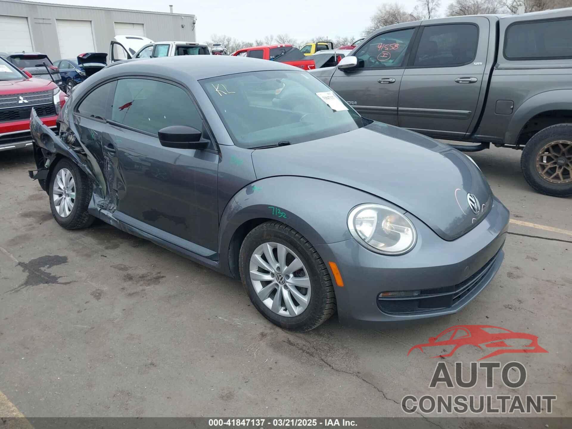 VOLKSWAGEN BEETLE 2014 - 3VWFP7AT8EM604453