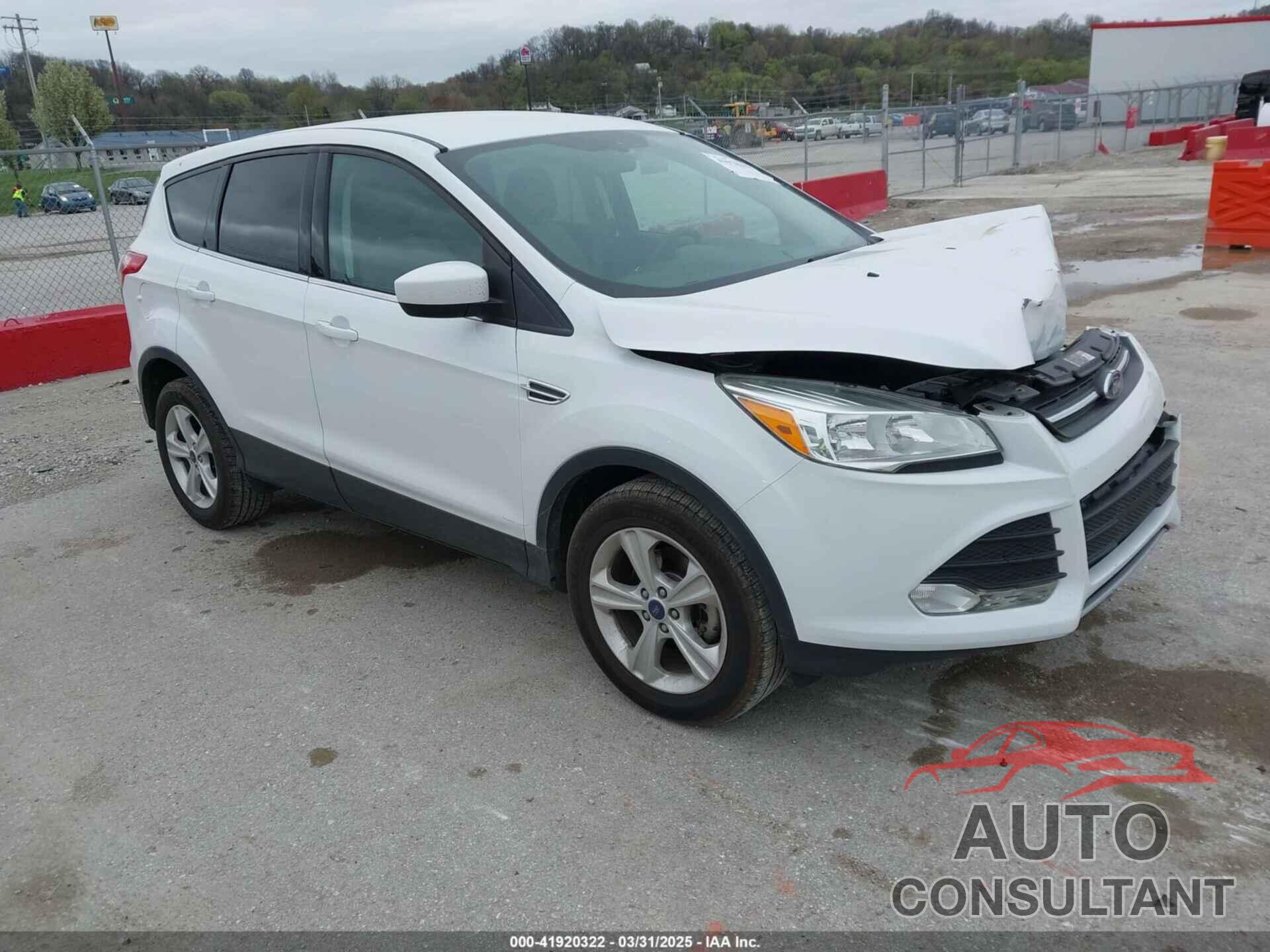FORD ESCAPE 2015 - 1FMCU0GX6FUA08041