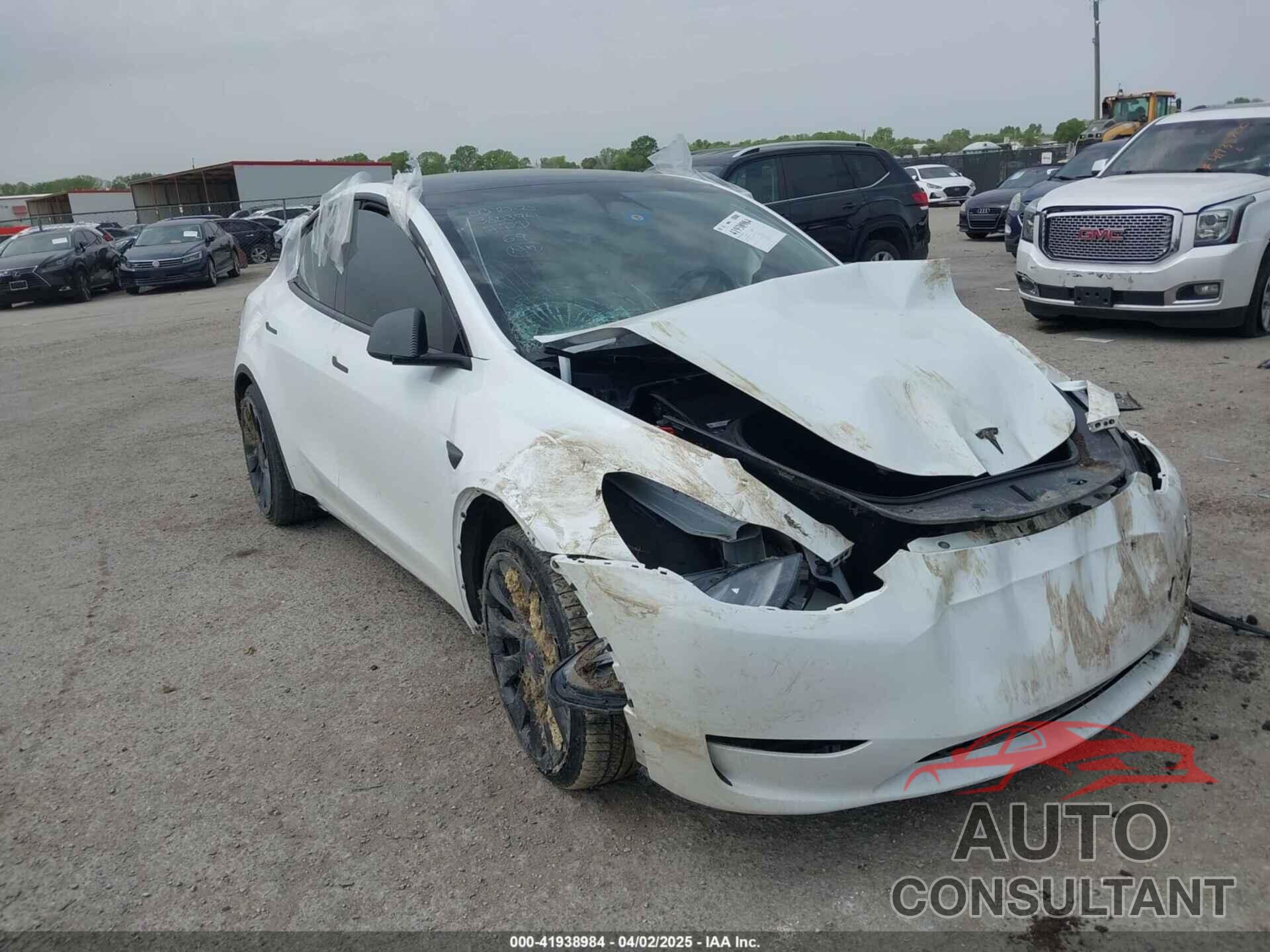 TESLA MODEL Y 2023 - 7SAYGDEF1PF700871