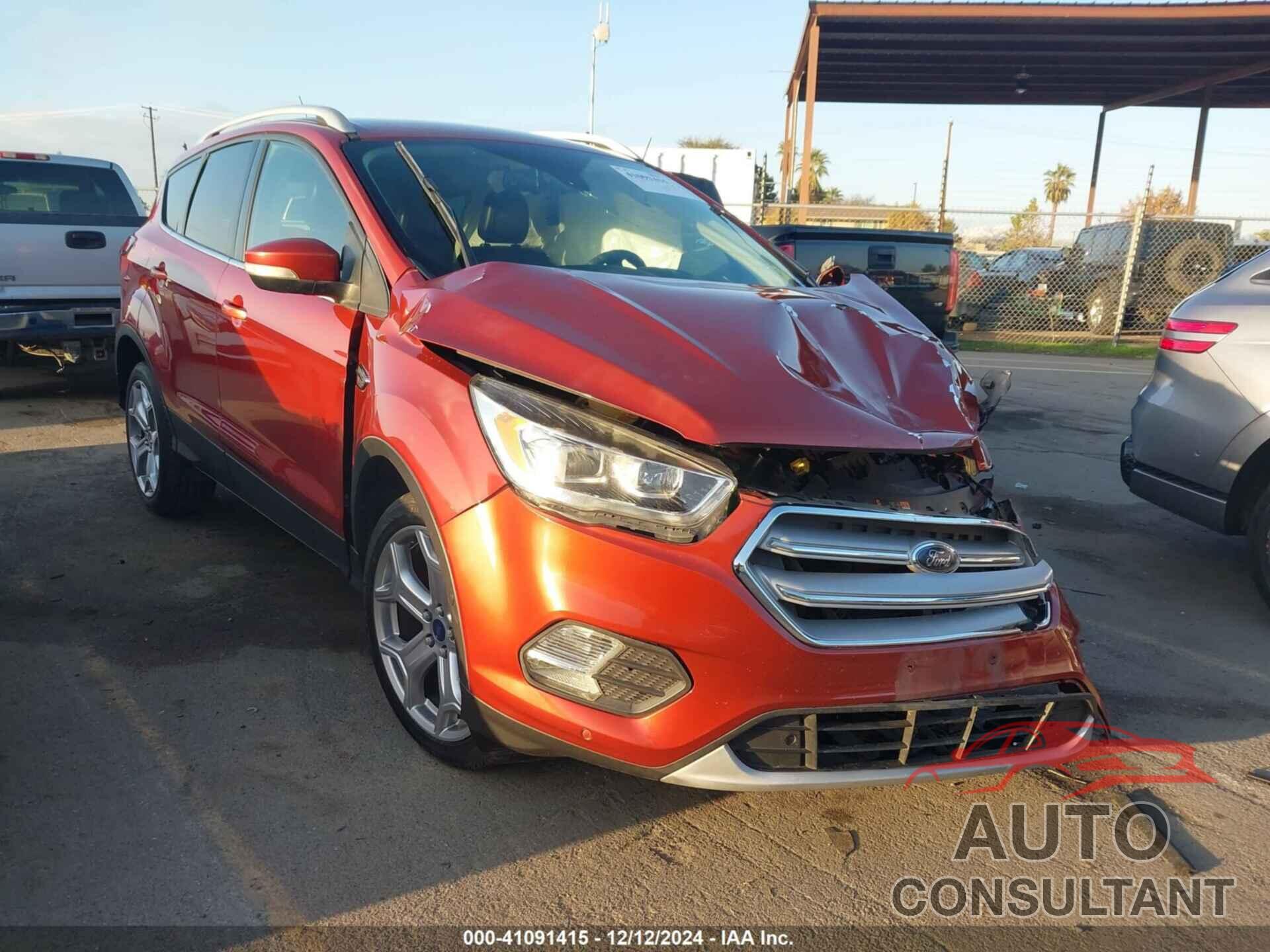 FORD ESCAPE 2019 - 1FMCU9J90KUC32396