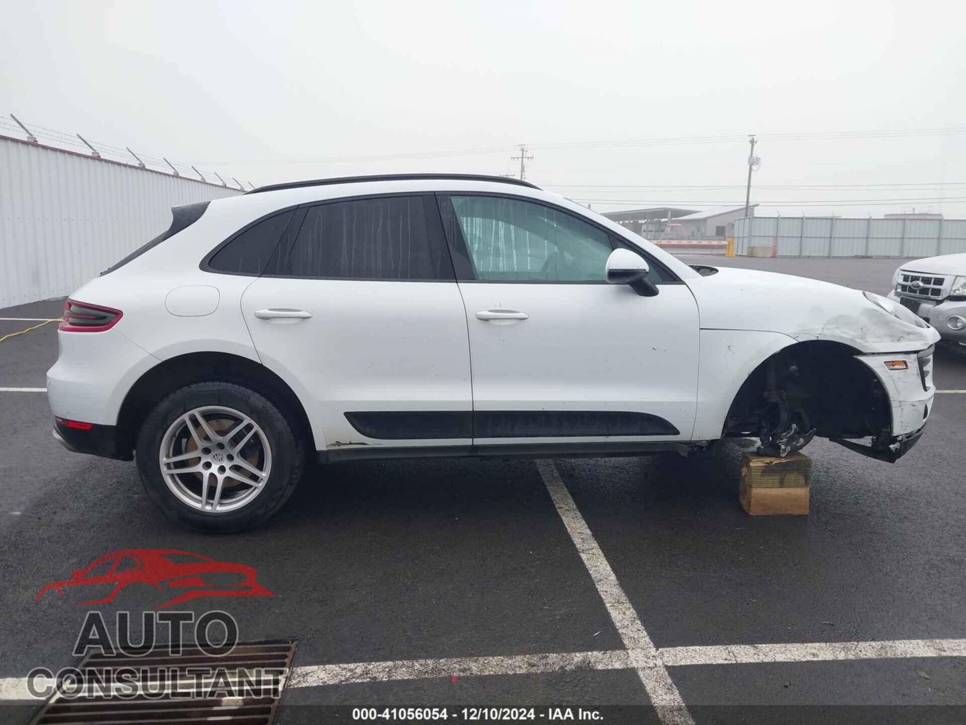 PORSCHE MACAN 2017 - WP1AA2A51HLB00026