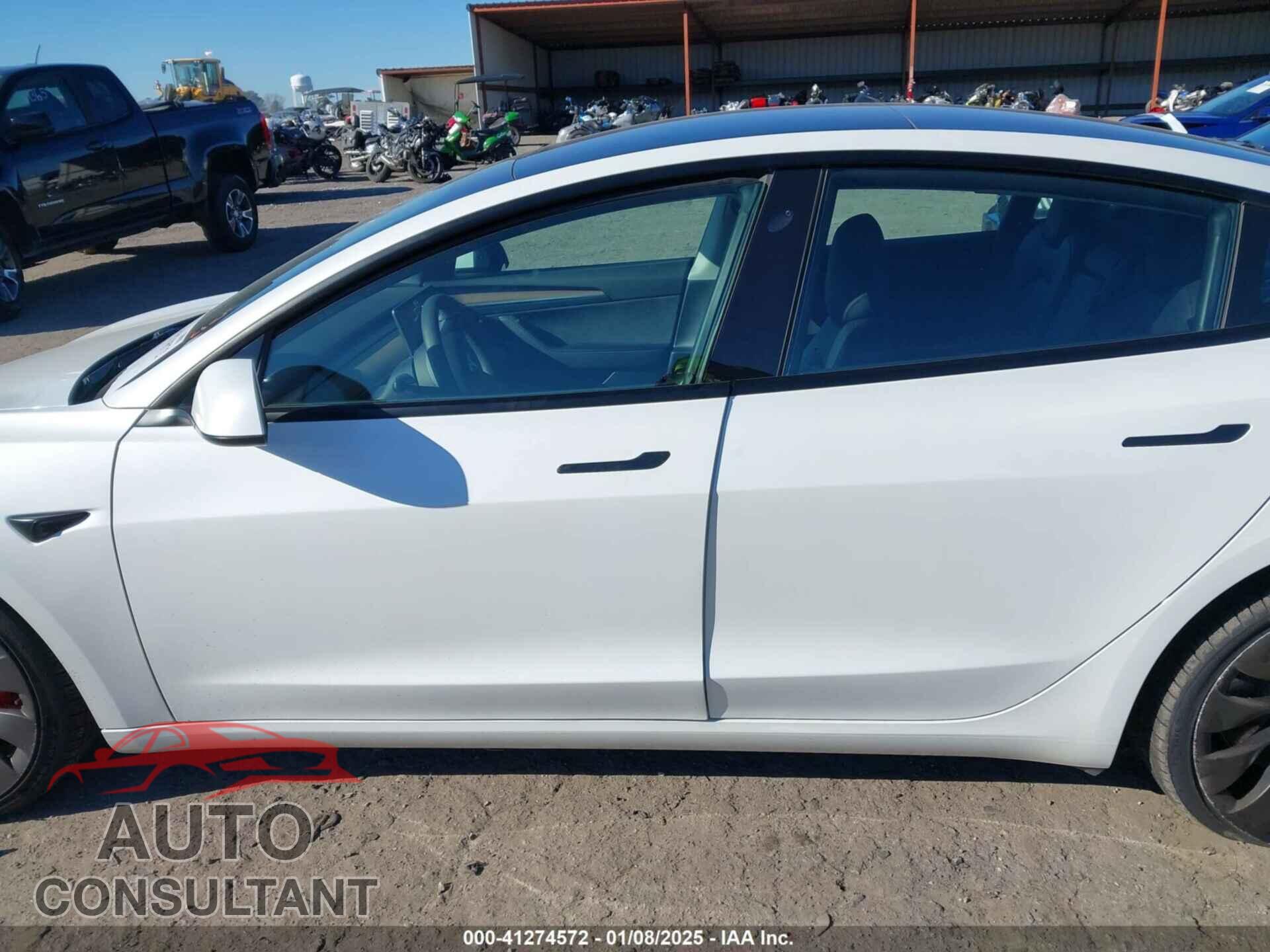 TESLA MODEL 3 2021 - 5YJ3E1EC7MF044401