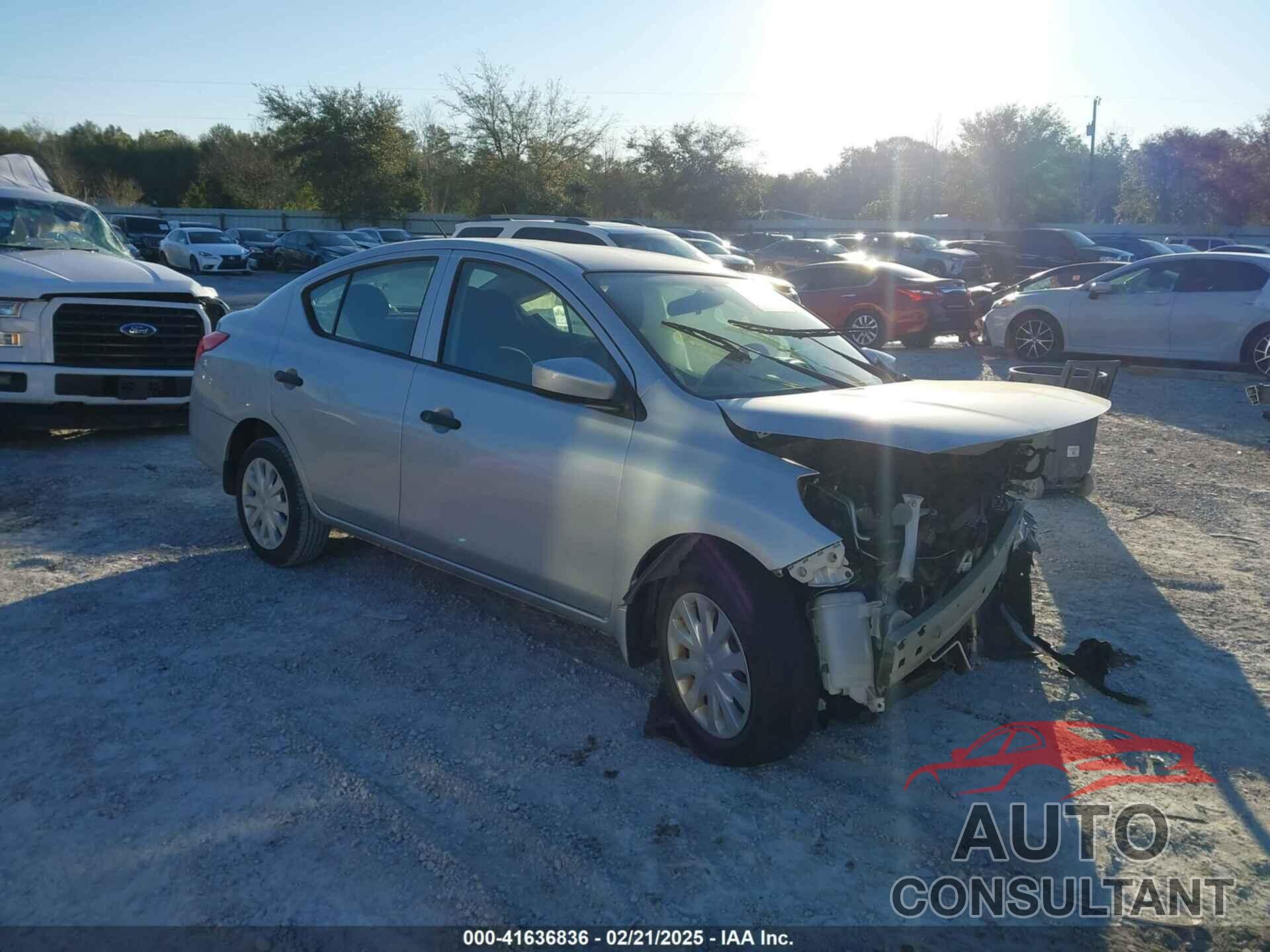 NISSAN VERSA 2018 - 3N1CN7AP3JL887782
