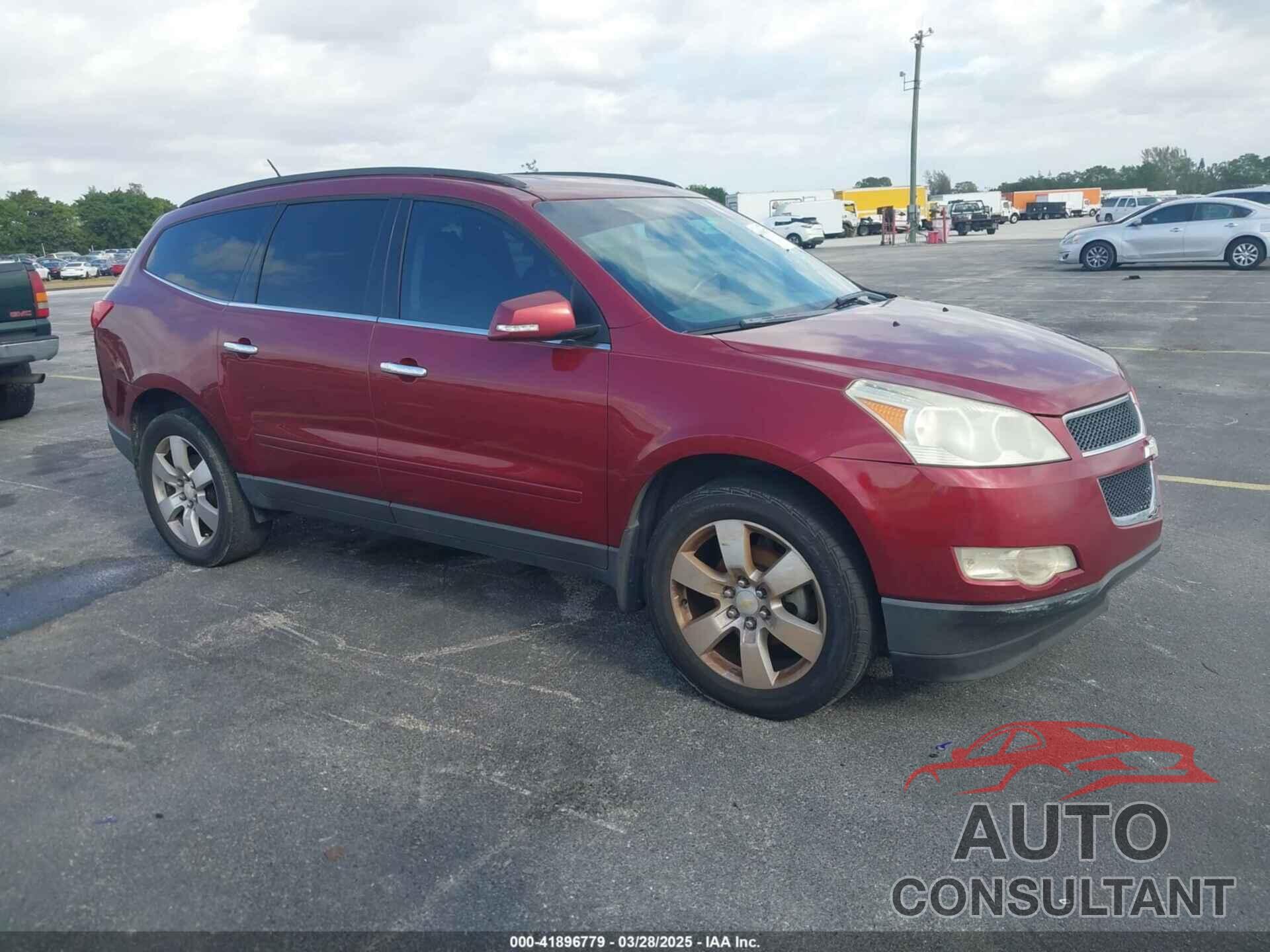 CHEVROLET TRAVERSE 2011 - 1GNKRGED6BJ350109