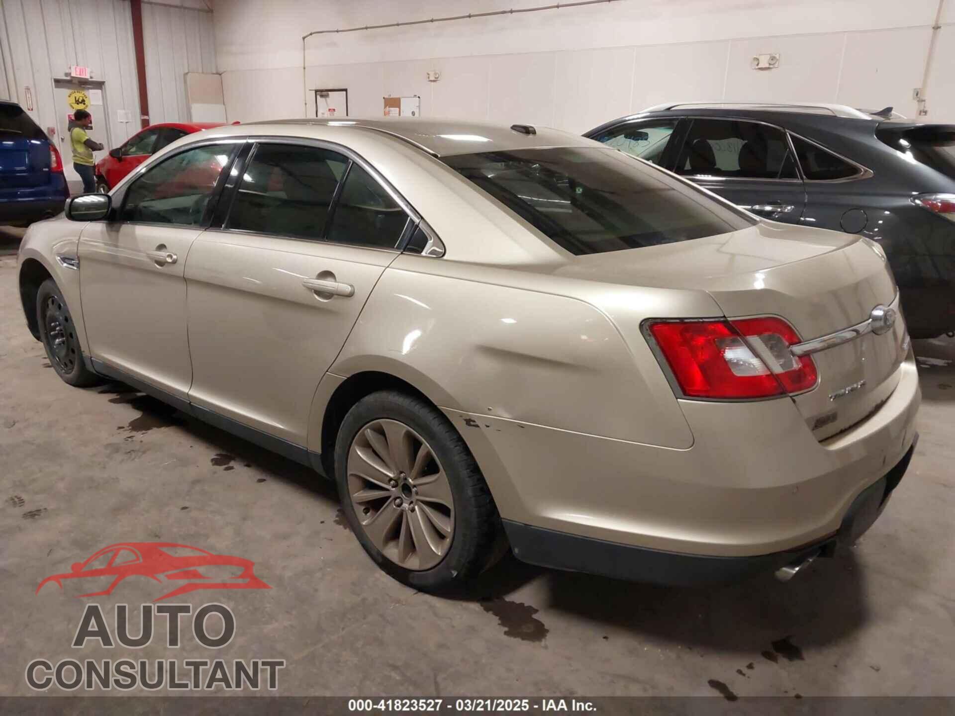 FORD TAURUS 2010 - 1FAHP2FW9AG133764
