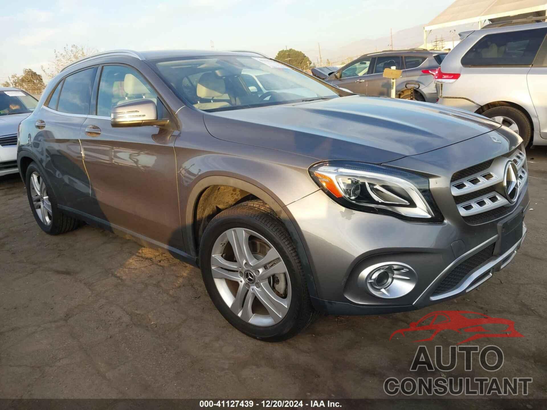 MERCEDES-BENZ GLA 250 2020 - WDCTG4GB5LJ658705