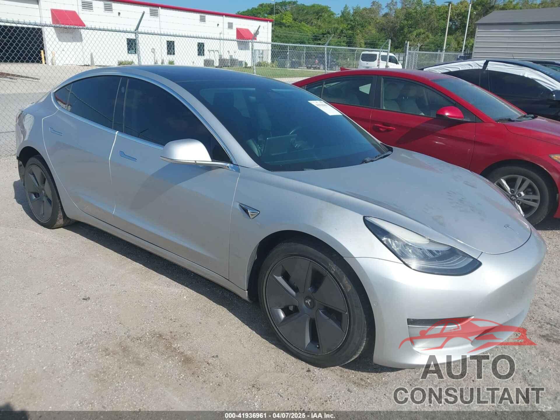 TESLA MODEL 3 2018 - 5YJ3E1EB7JF104356