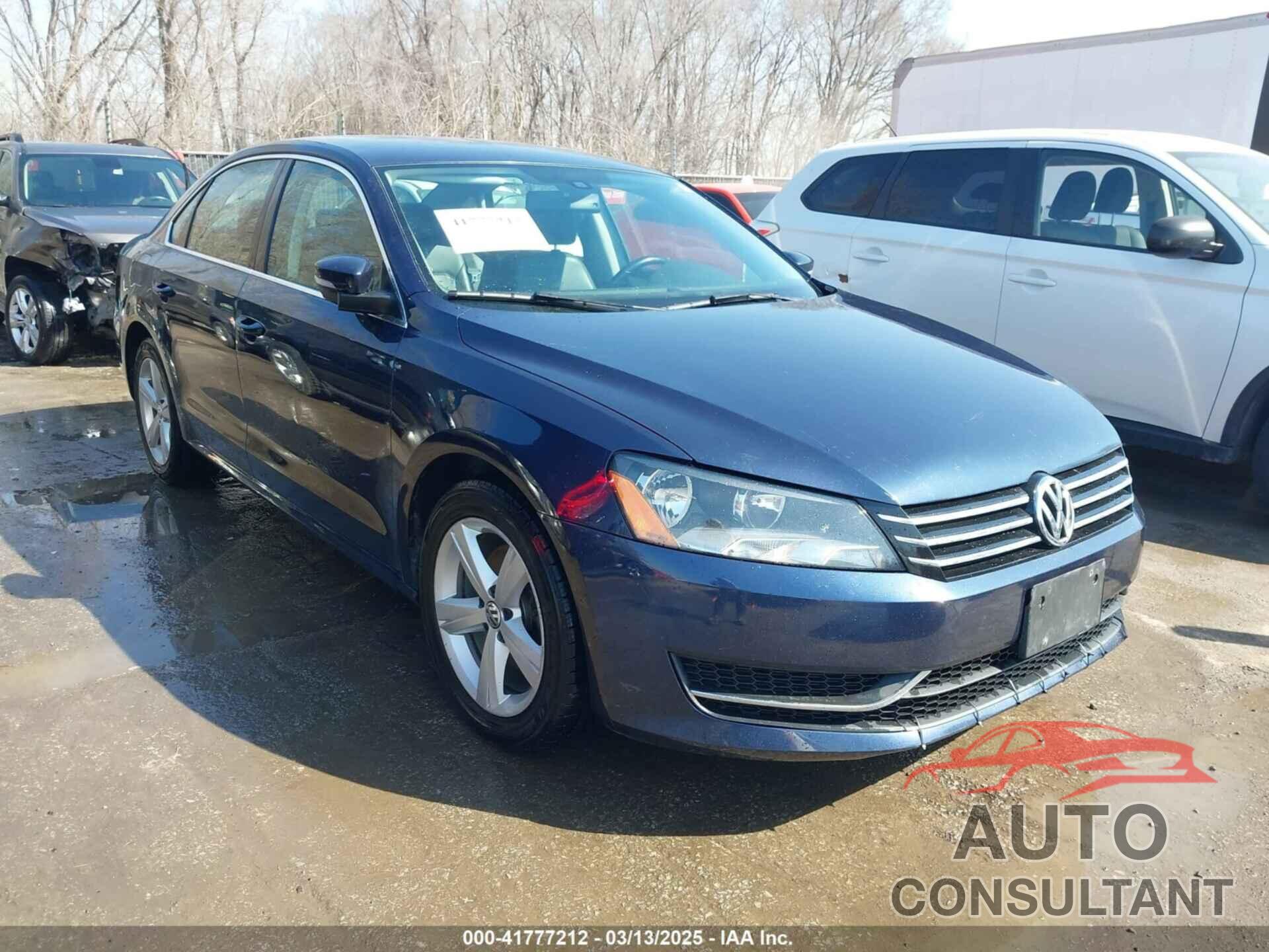 VOLKSWAGEN PASSAT 2013 - 1VWBH7A35DC148942