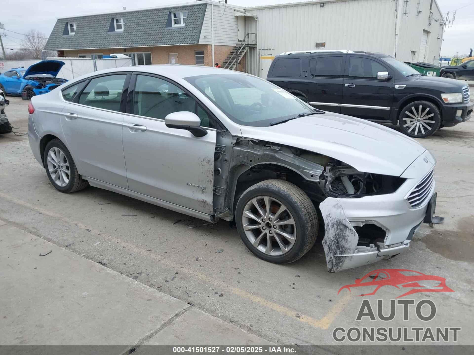 FORD FUSION HYBRID 2019 - 3FA6P0LU5KR144947