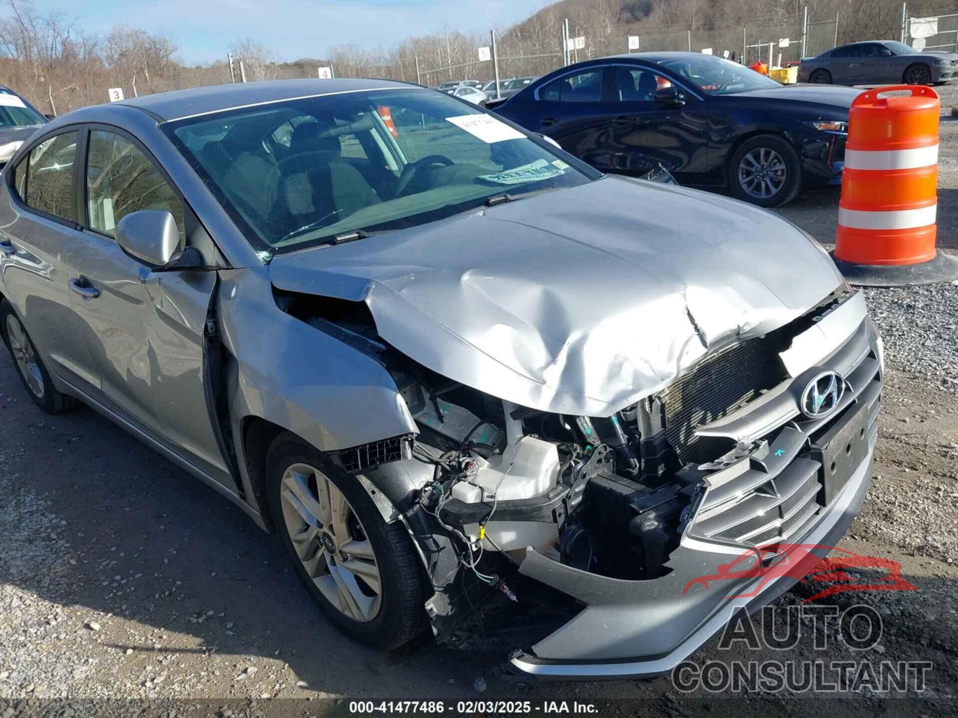 HYUNDAI ELANTRA 2020 - 5NPD84LFXLH604745