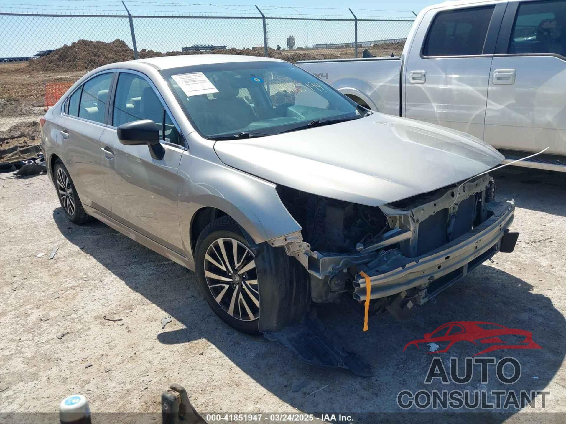 SUBARU LEGACY 2019 - 4S3BNAB63K3005292