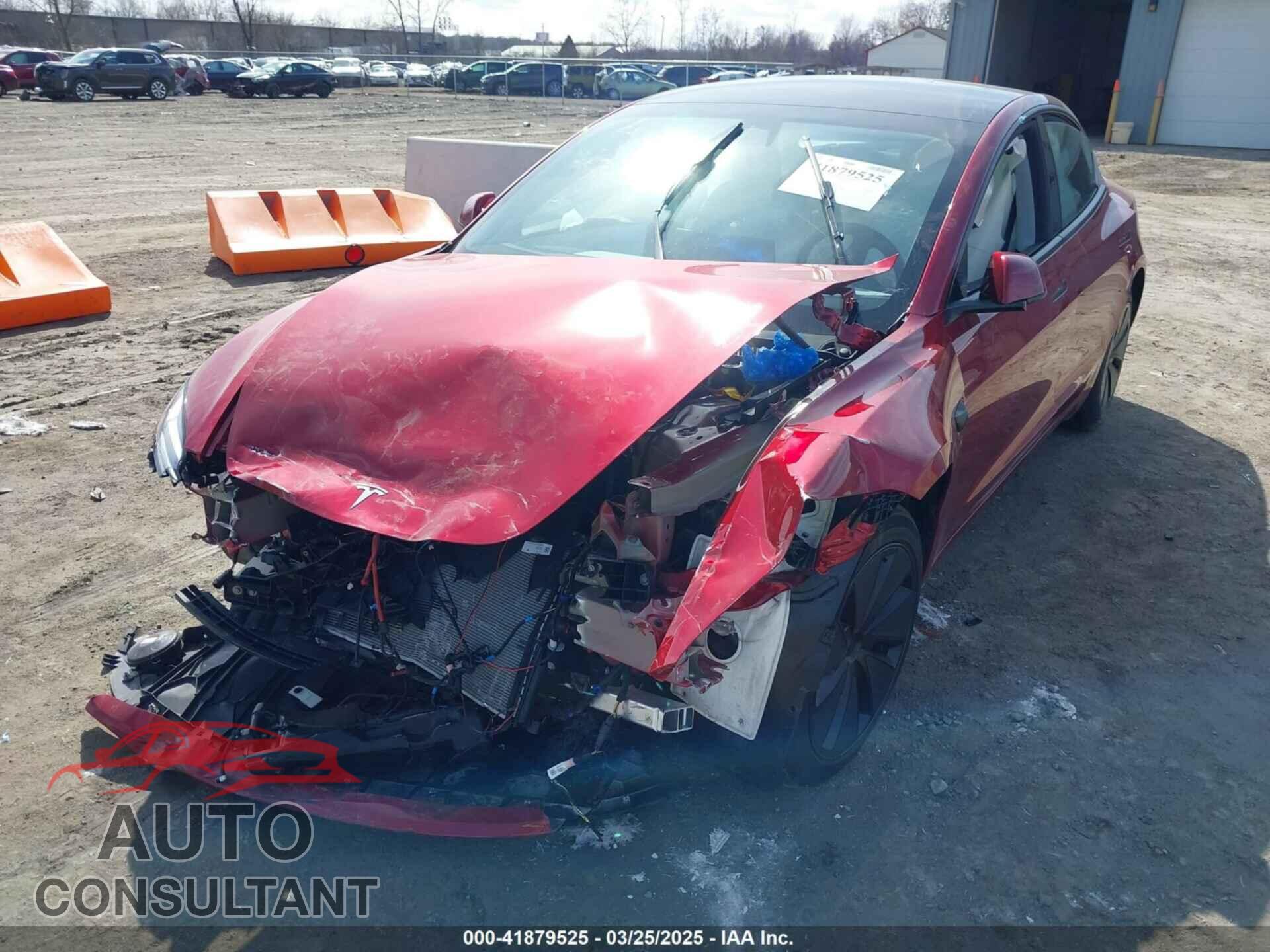 TESLA MODEL 3 2024 - 5YJ3E1EA4RF858852