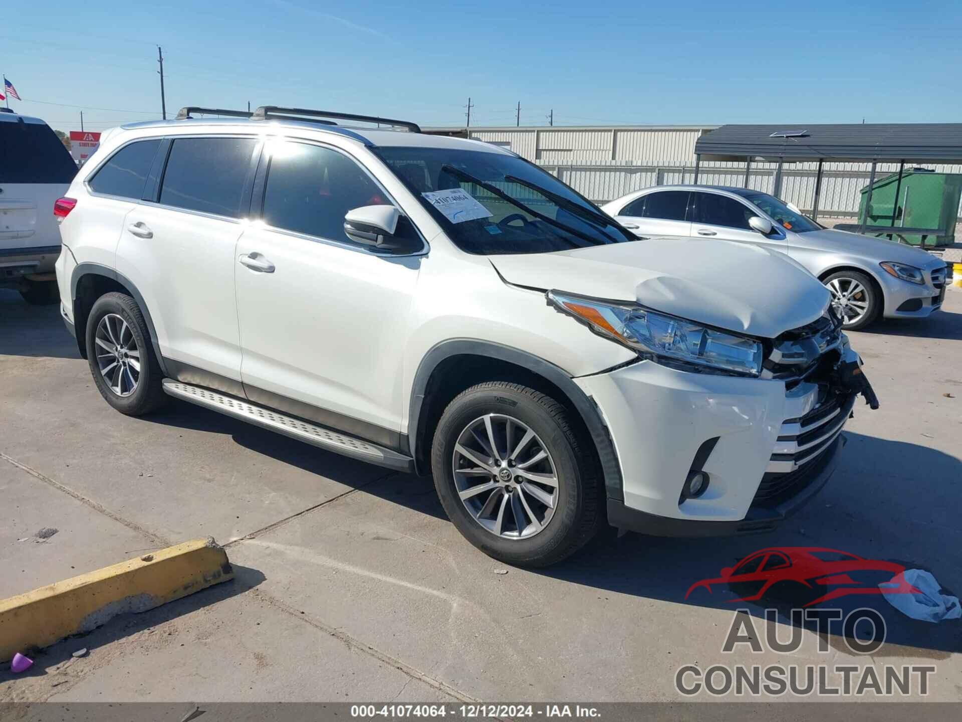 TOYOTA HIGHLANDER 2019 - 5TDKZRFHXKS566229