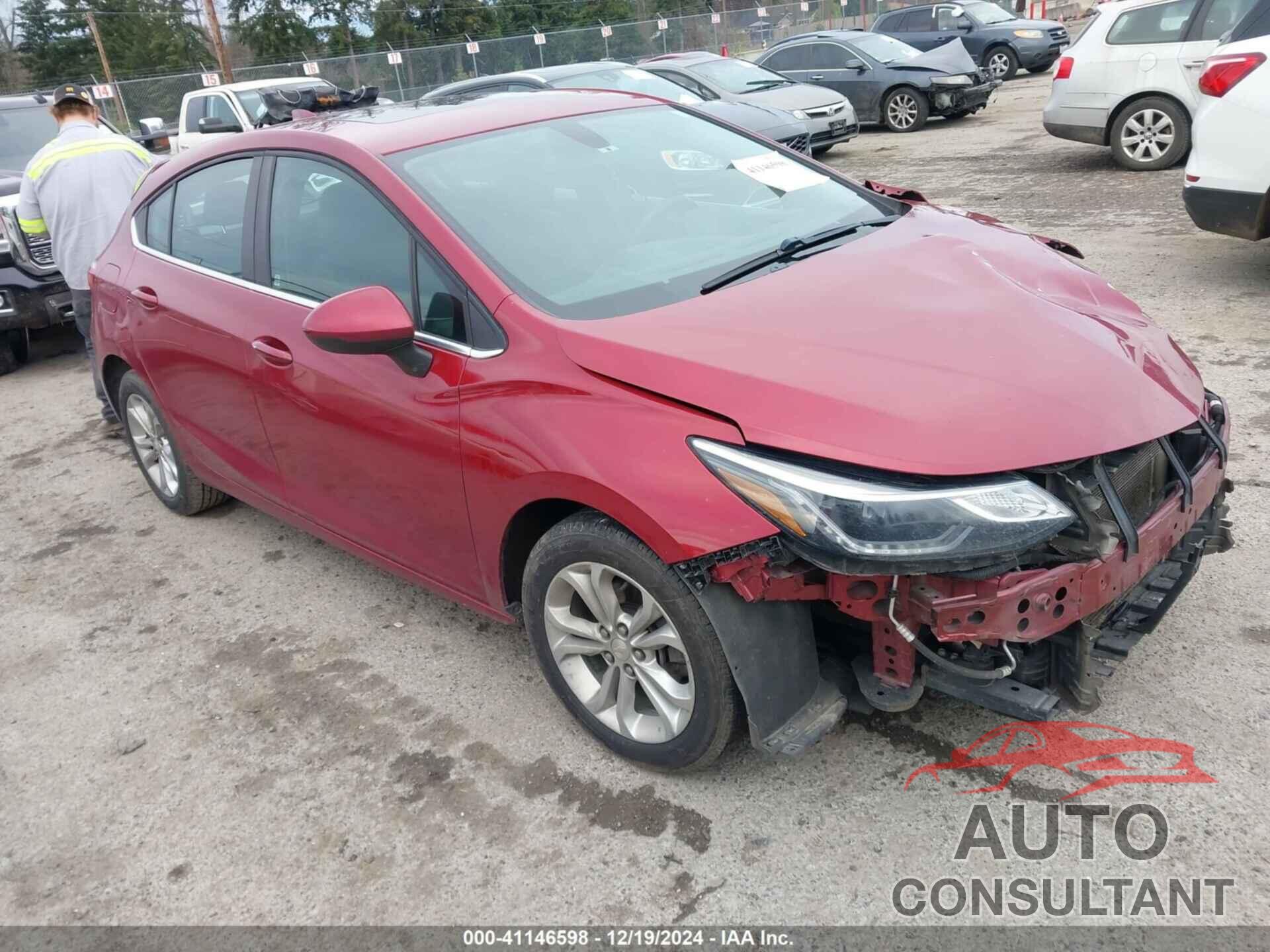 CHEVROLET CRUZE 2019 - 3G1BE6SM5KS566656