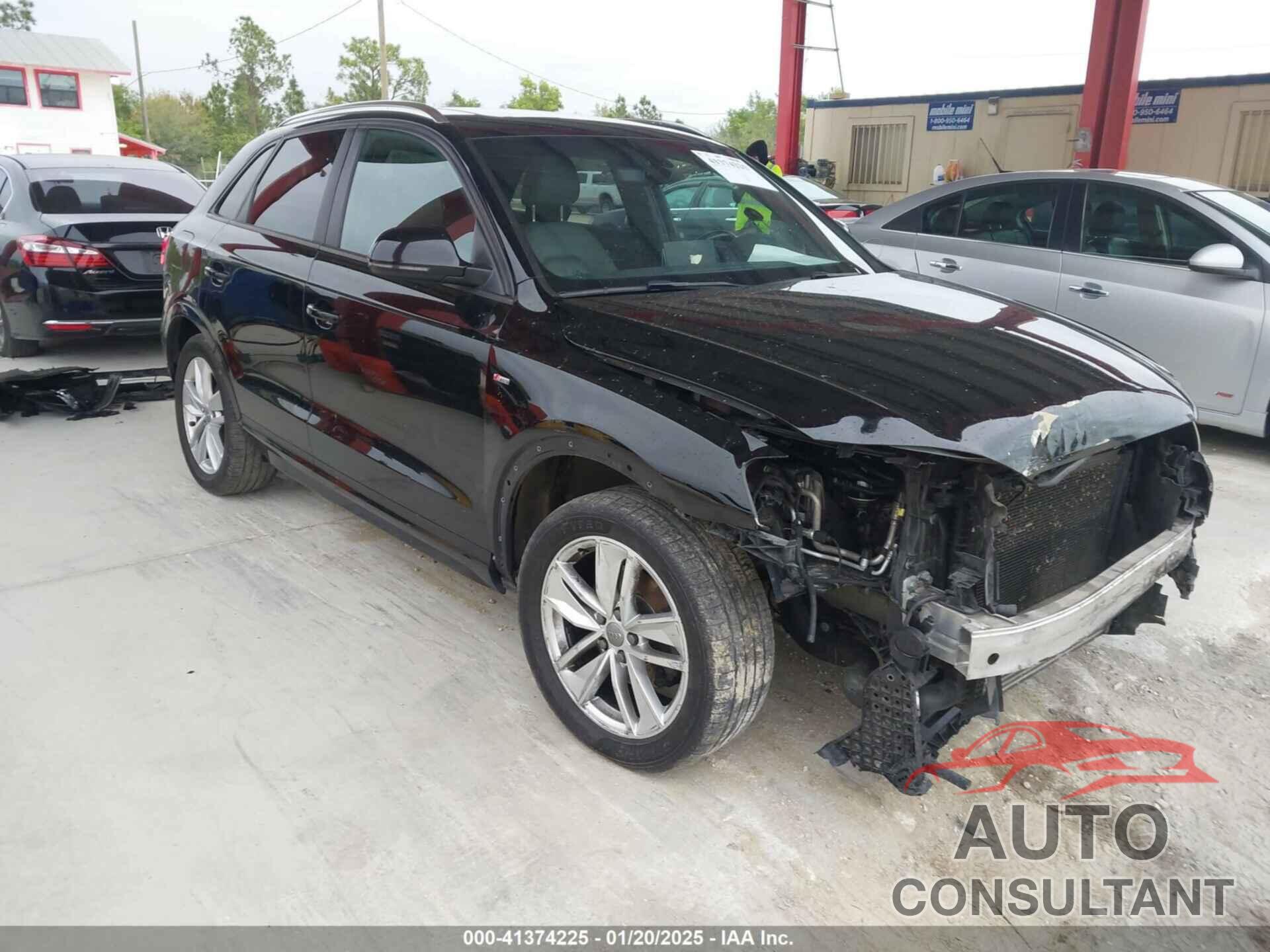 AUDI Q3 2018 - WA1BCCFS5JR014431