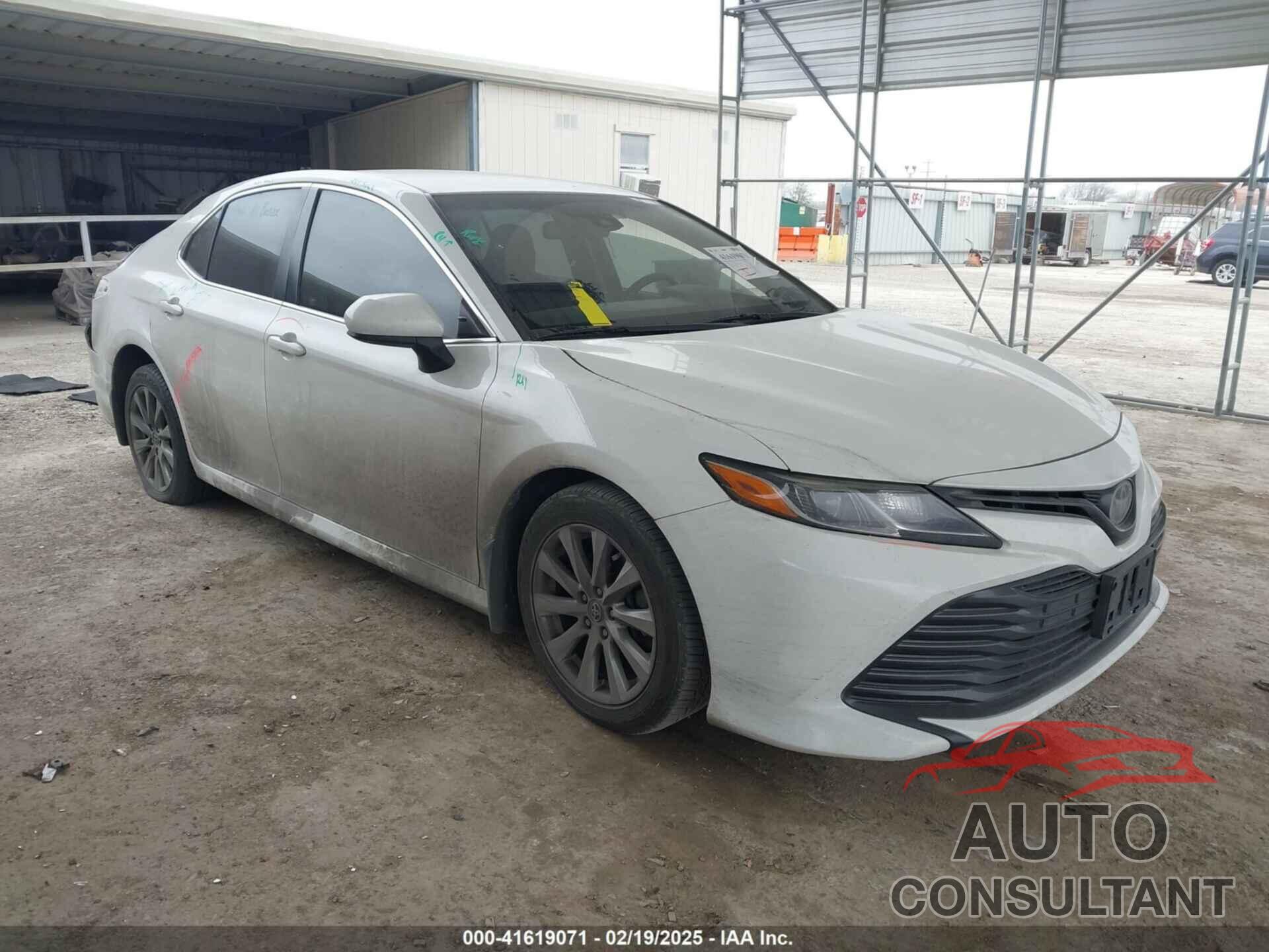 TOYOTA CAMRY 2018 - JTNB11HK5J3047909