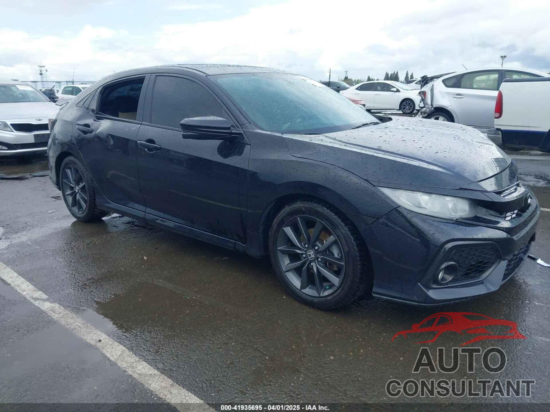 HONDA CIVIC 2018 - SHHFK7H79JU429864