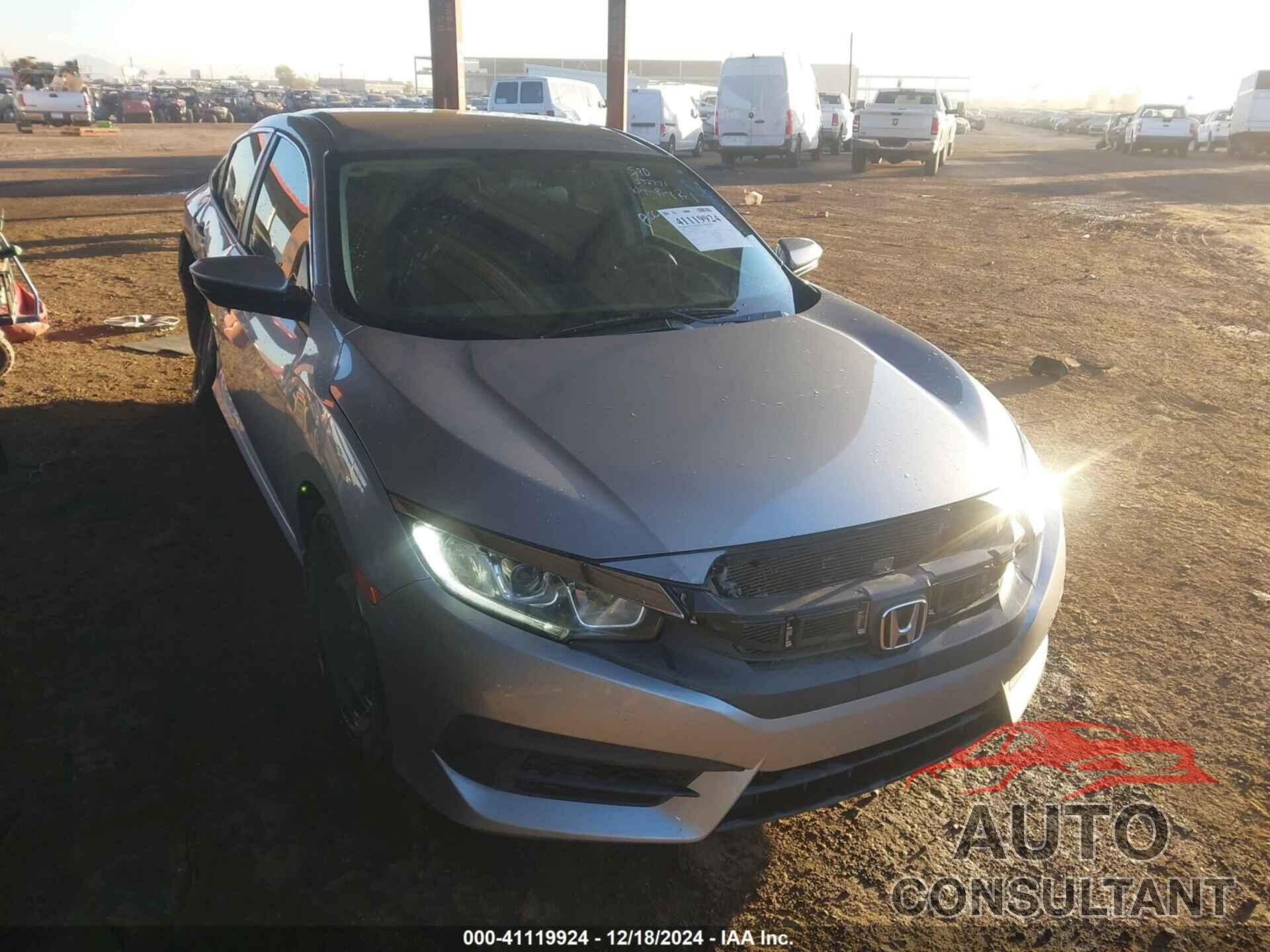 HONDA CIVIC 2018 - 2HGFC2F57JH592771