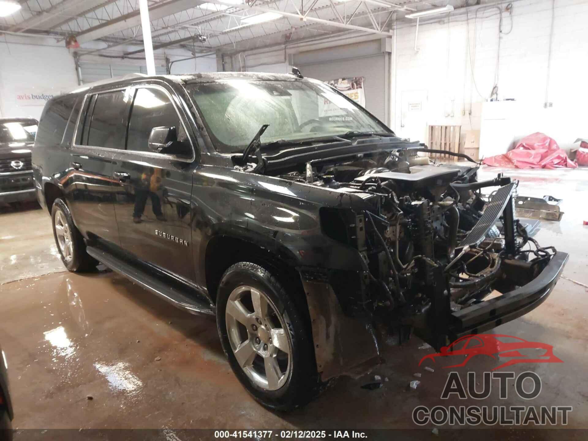 CHEVROLET SUBURBAN 2016 - 1GNSKHKC1GR109217