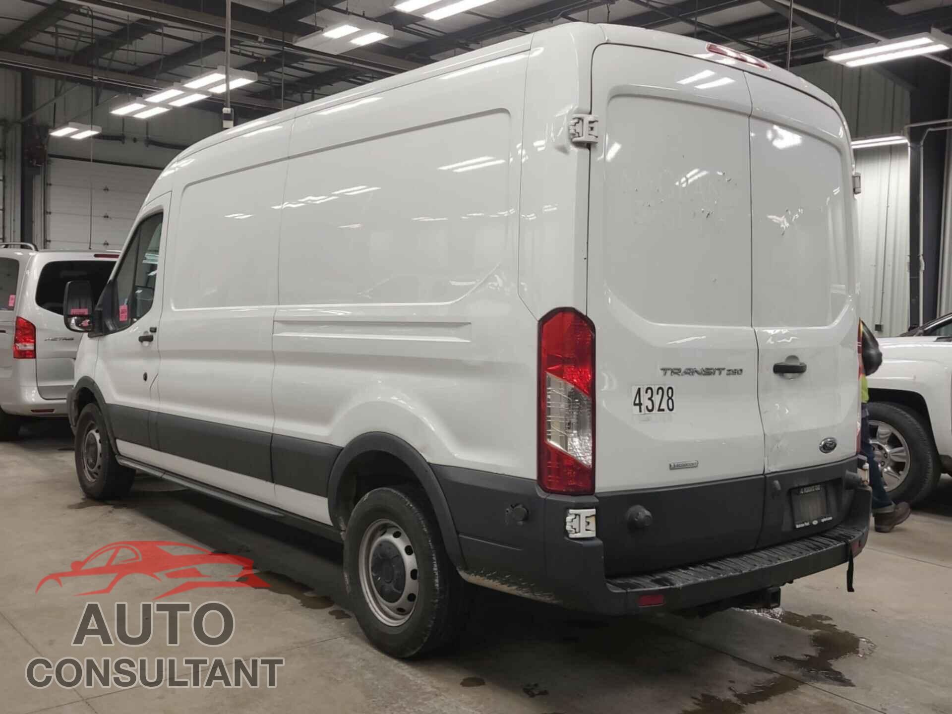 FORD TRANSIT 2017 - 1FTYR2CG9HKB03642