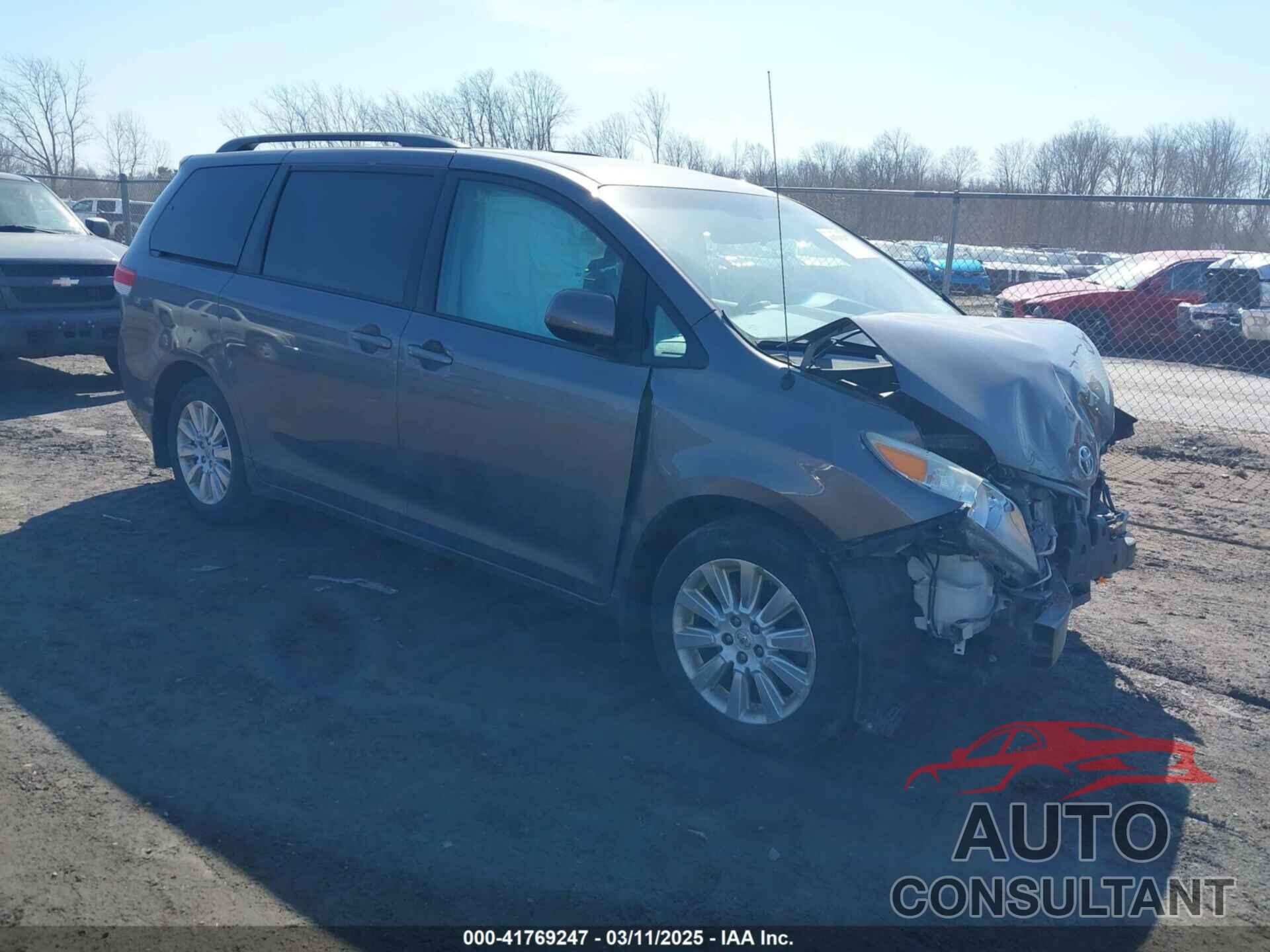 TOYOTA SIENNA 2012 - 5TDJK3DC7CS039626