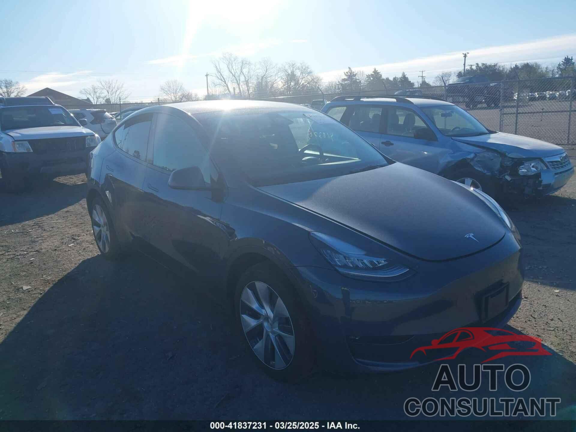 TESLA MODEL Y 2023 - 7SAYGDEE8PA140562