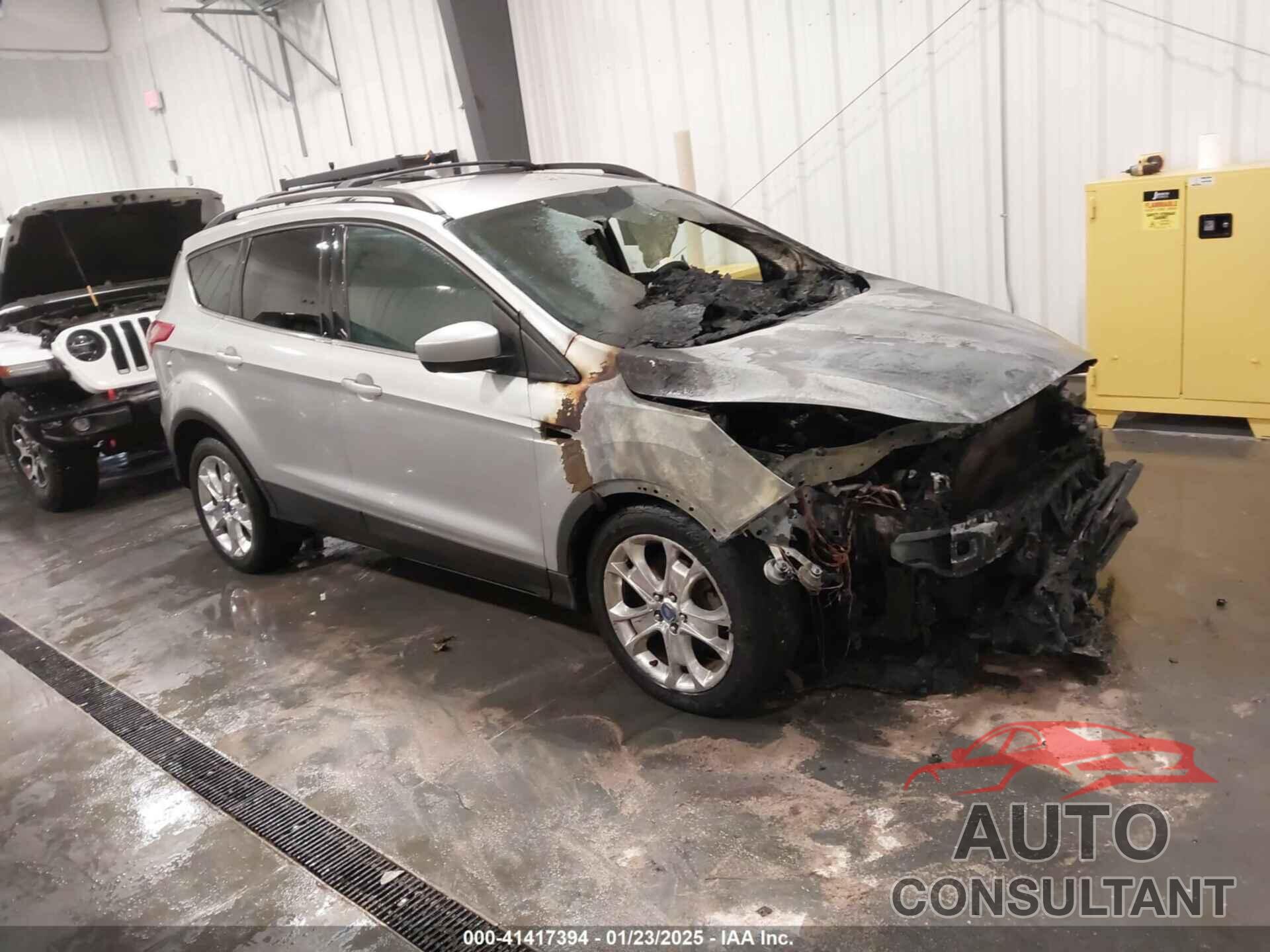 FORD ESCAPE 2013 - 1FMCU0GX9DUB08292