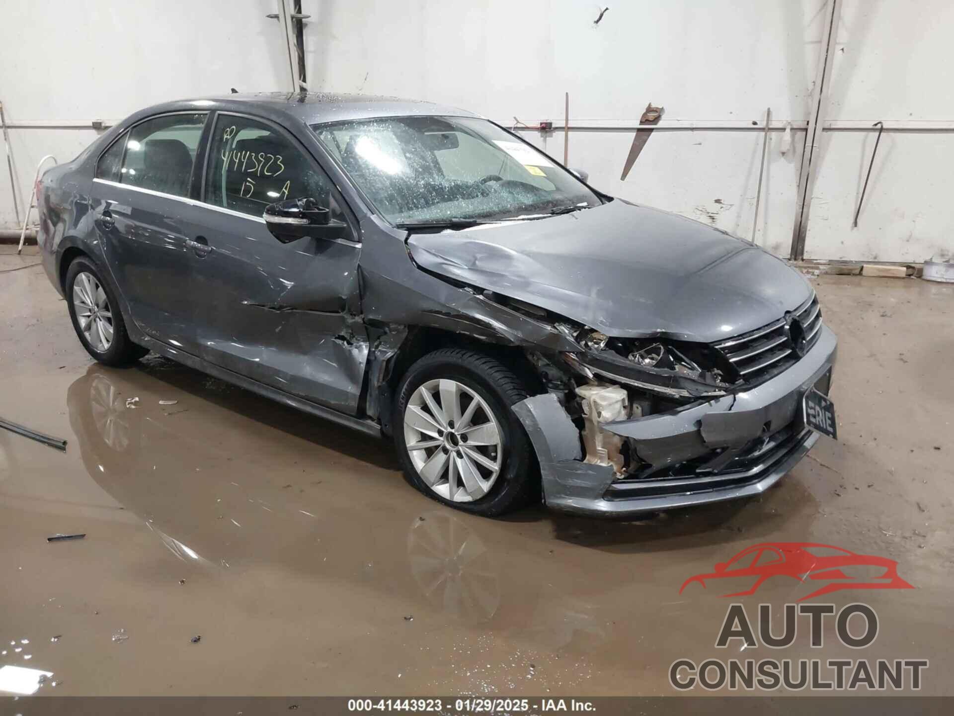 VOLKSWAGEN JETTA 2015 - 3VWLA7AJ5FM420690