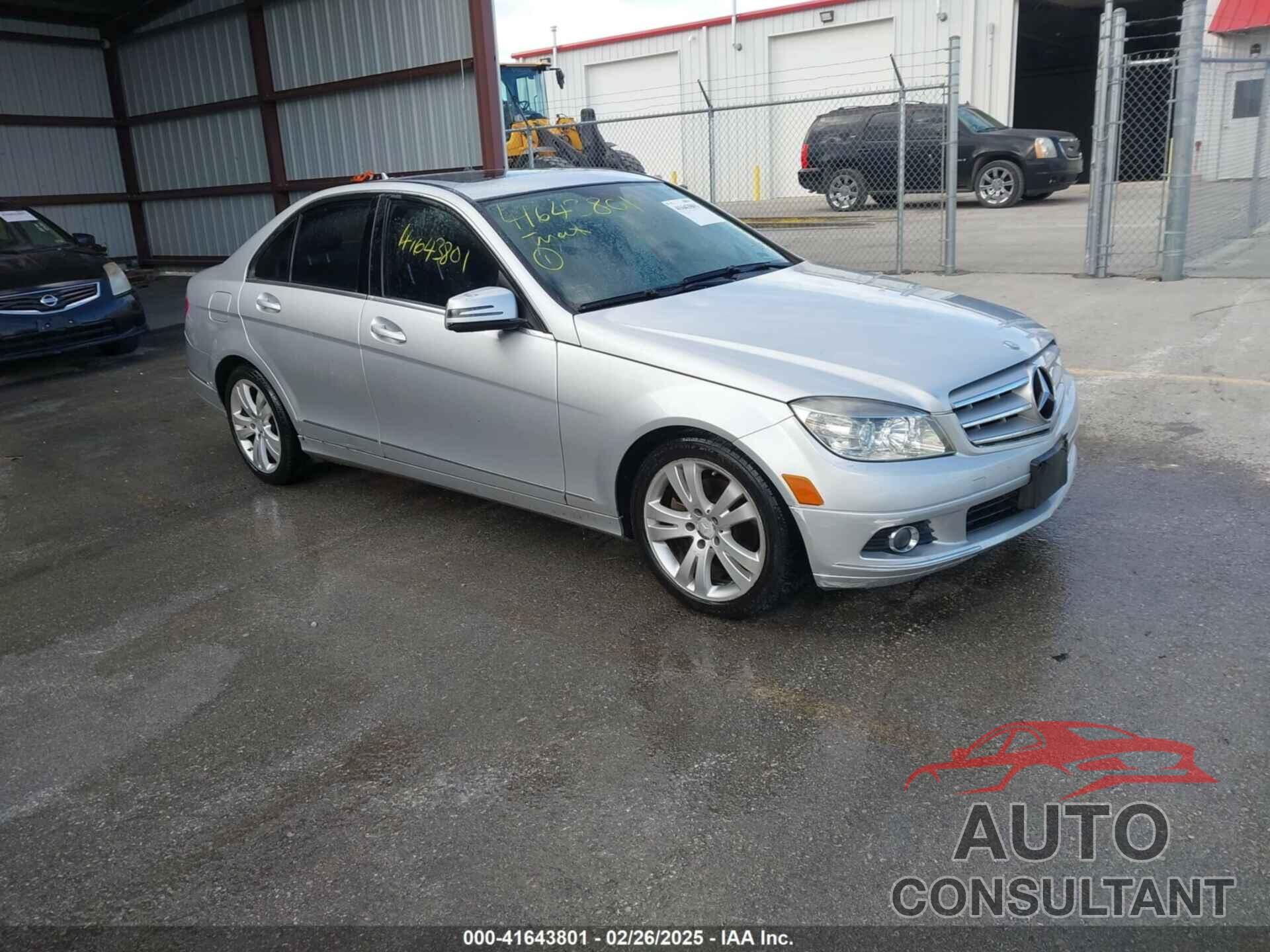 MERCEDES-BENZ C 300 2011 - WDDGF8BB1BR167613