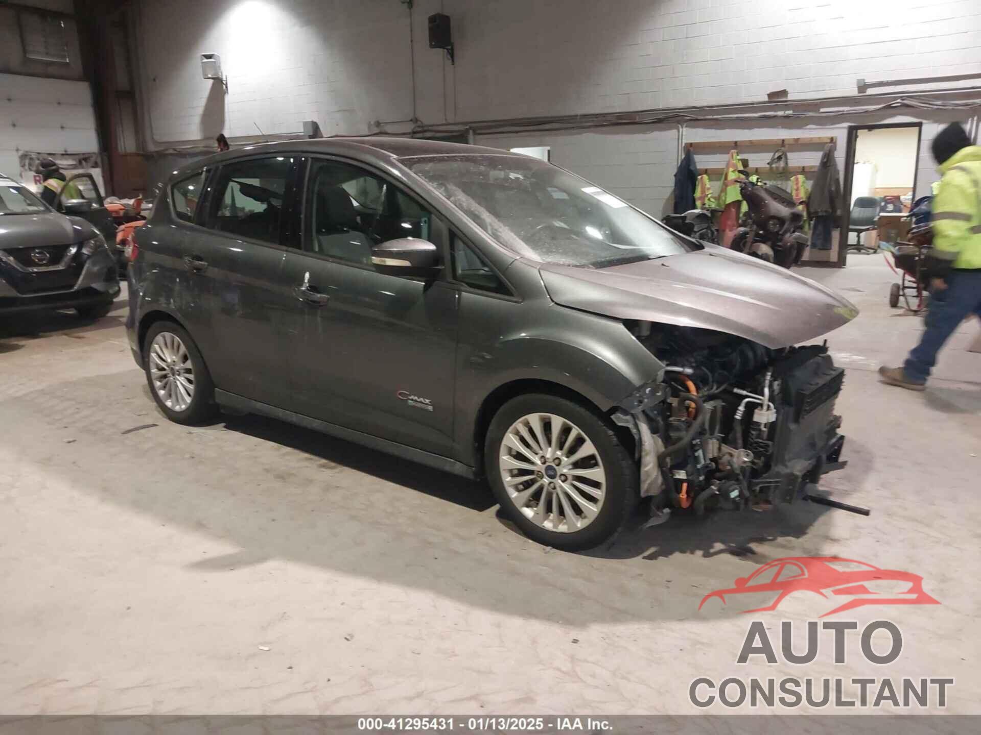 FORD C-MAX ENERGI 2017 - 1FADP5EU9HL100619