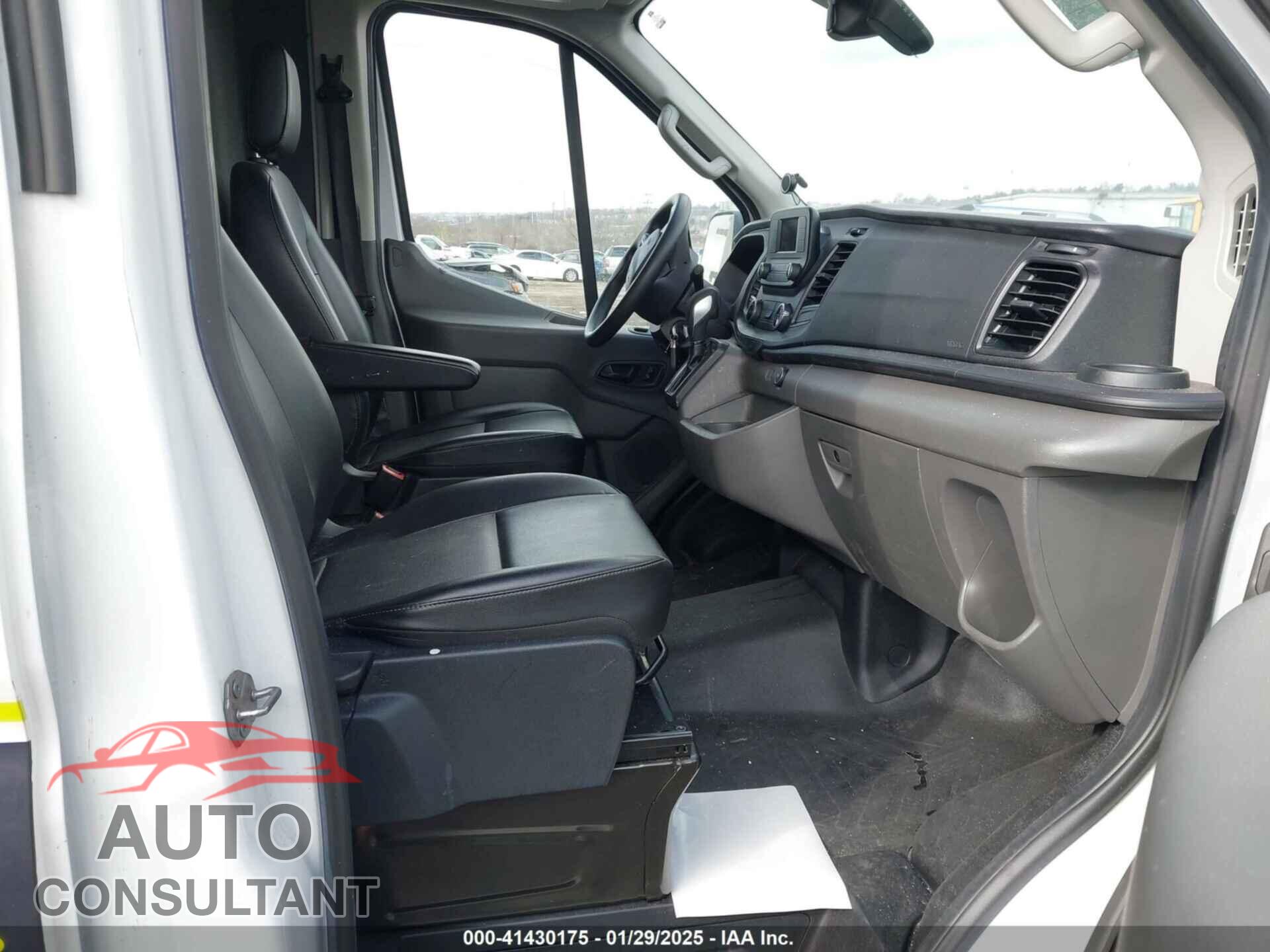 FORD TRANSIT-150 2020 - 1FTYE2C87LKA88197