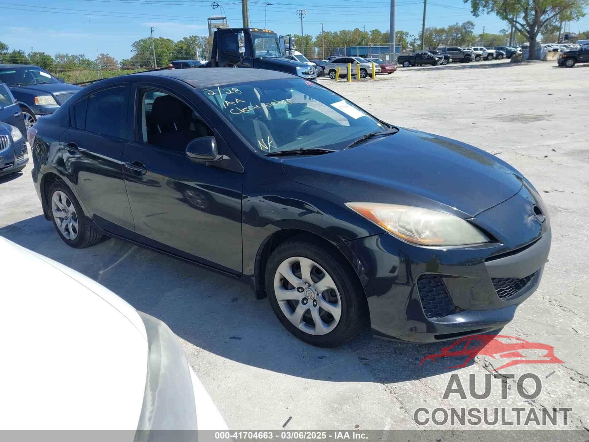 MAZDA MAZDA3 2013 - JM1BL1TF9D1826545