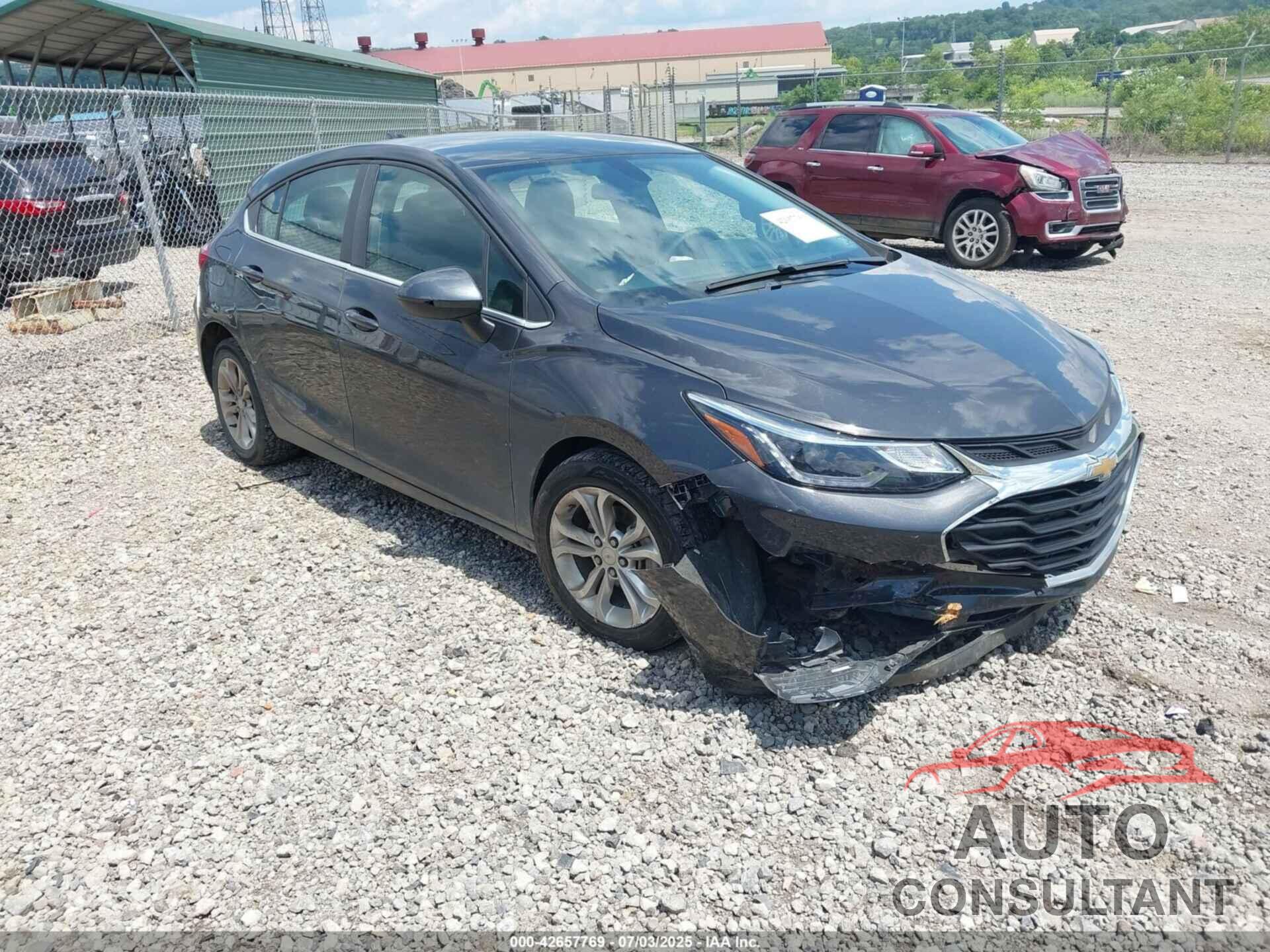 CHEVROLET CRUZE 2019 - 3G1BE6SM3KS535762
