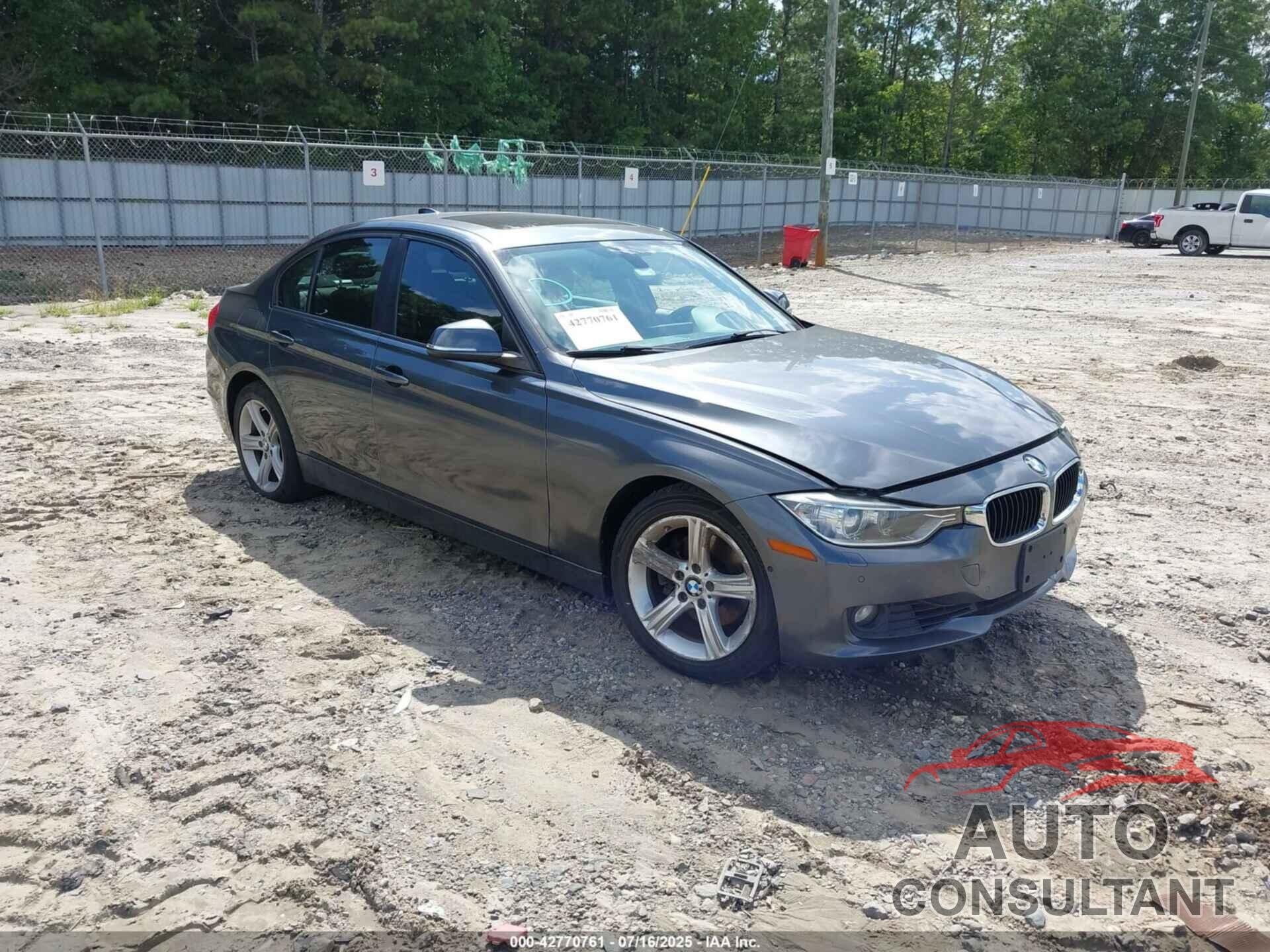 BMW 328I 2013 - WBA3B5G58DNS05559