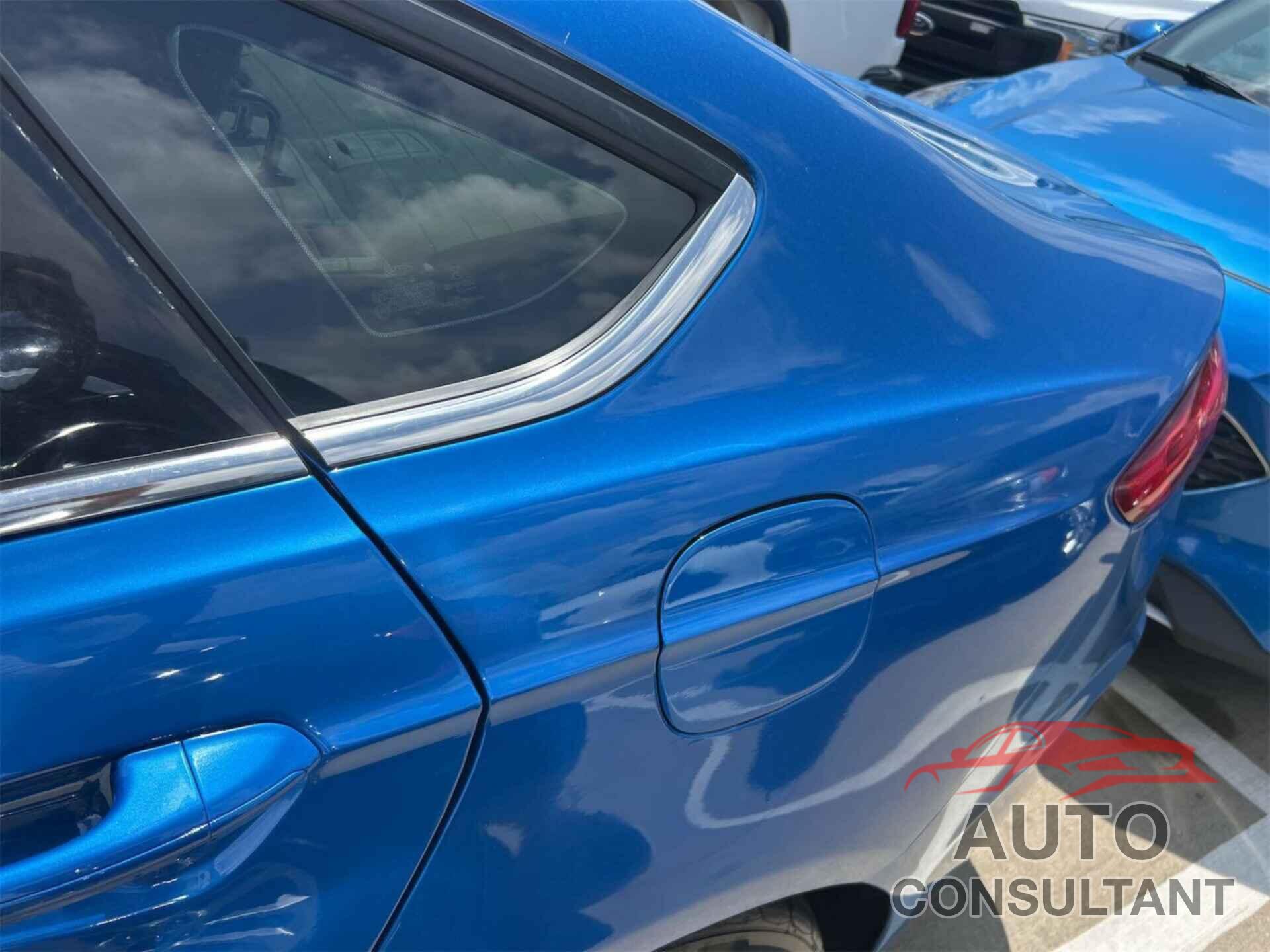 FORD FUSION HYBRID 2019 - 3FA6P0LU9KR154512