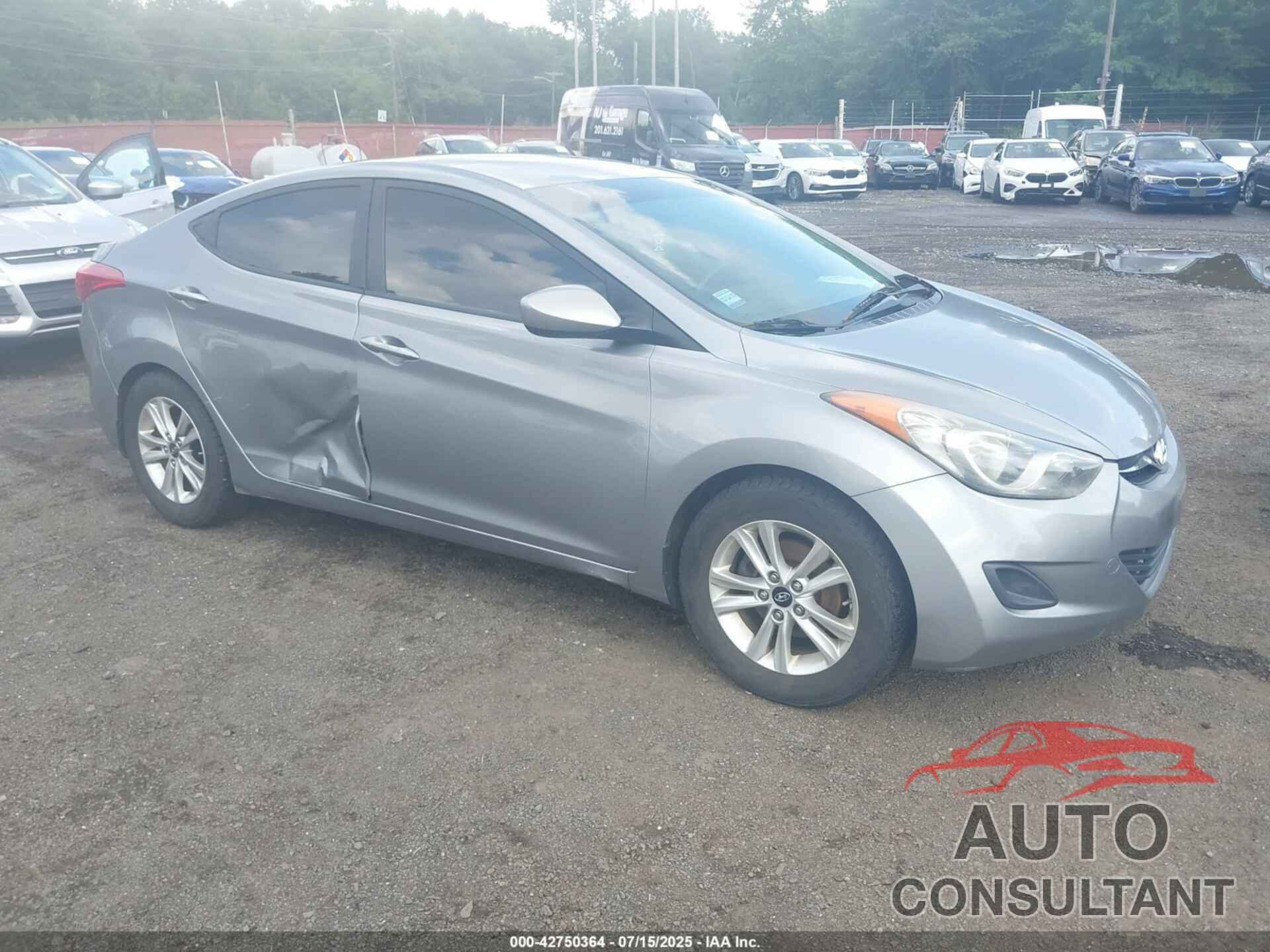HYUNDAI ELANTRA 2012 - KMHDH4AE6CU278471