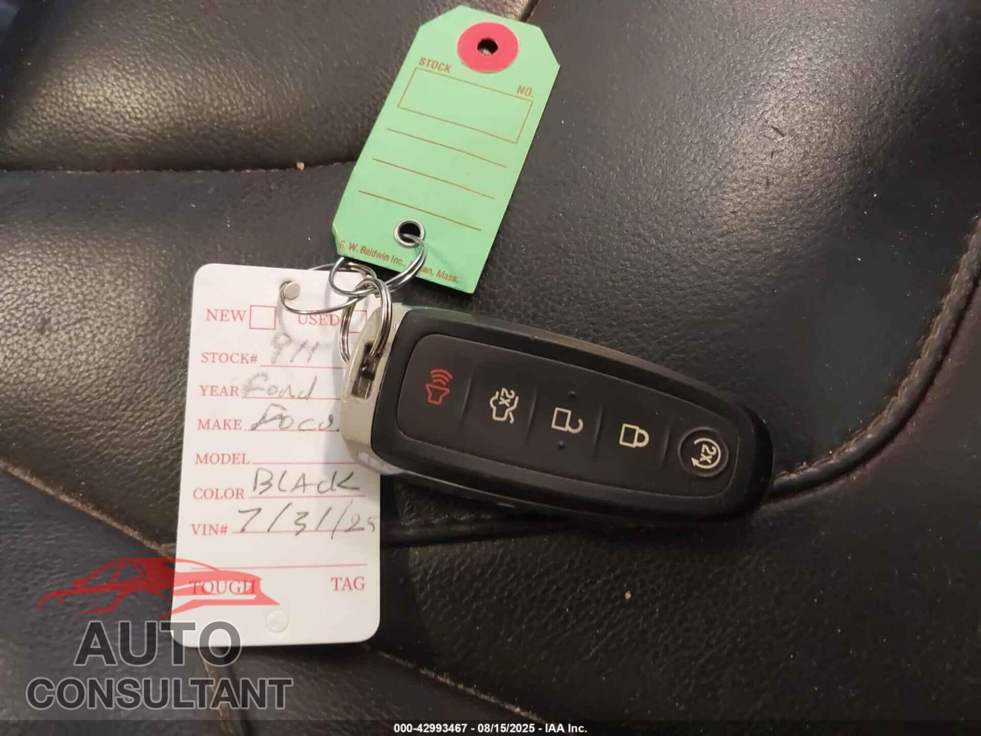 FORD FOCUS 2016 - 1FADP3N22GL223003