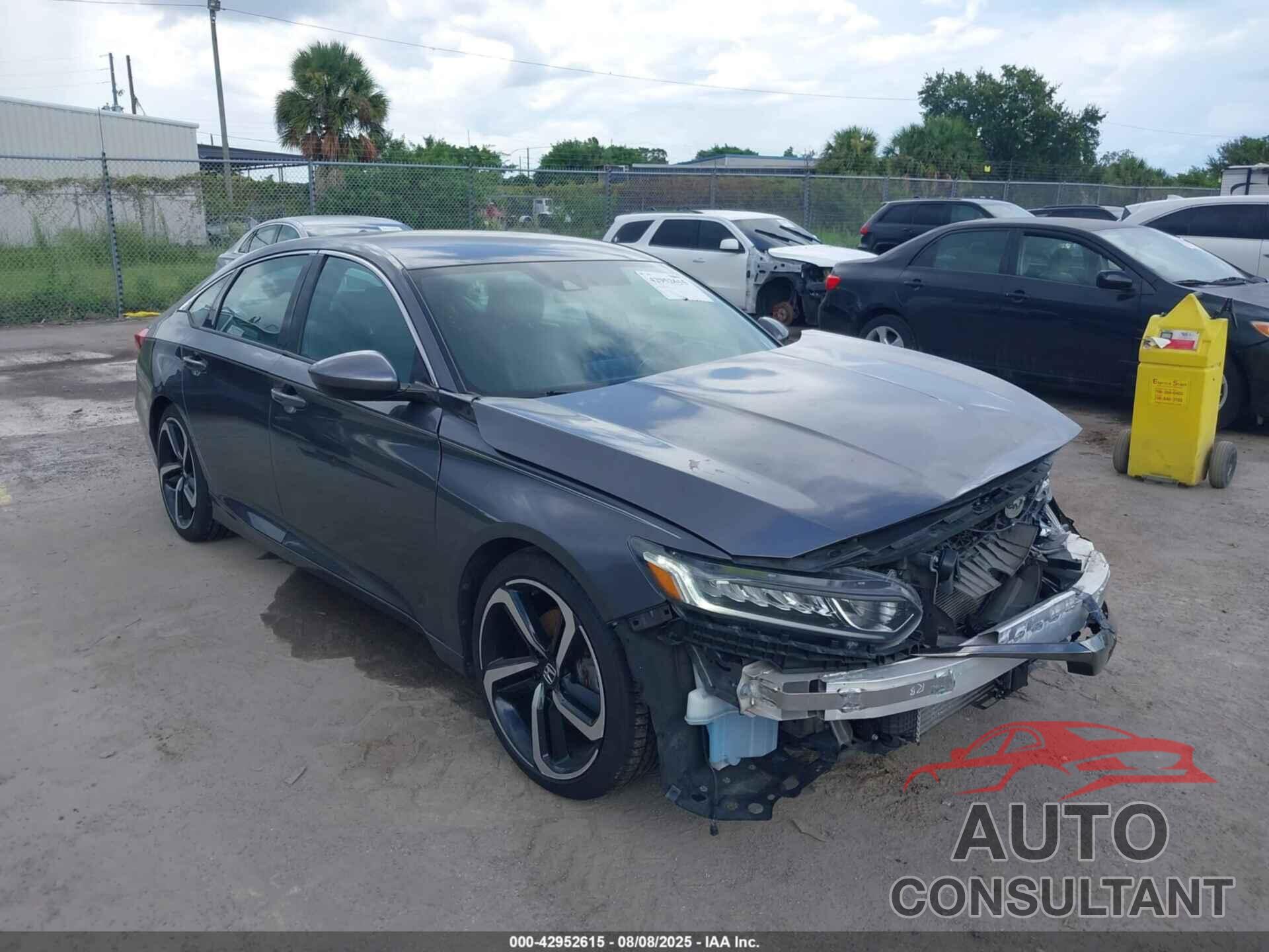 HONDA ACCORD 2018 - 1HGCV1F33JA167360