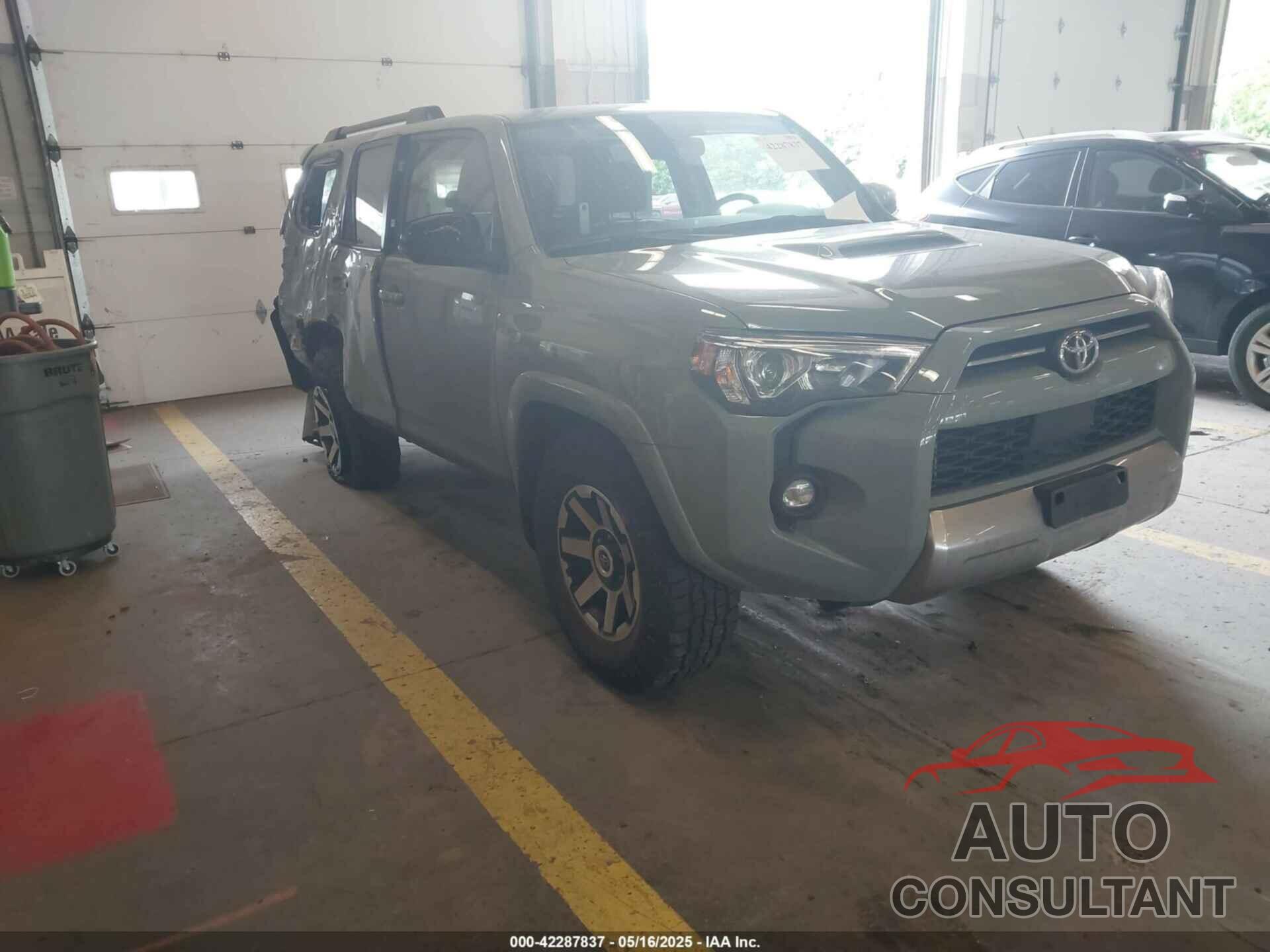TOYOTA 4RUNNER 2023 - JTERU5JR5P6200817