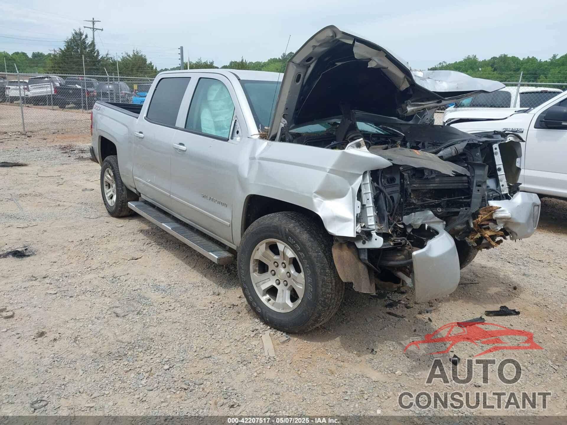 CHEVROLET SILVERADO 1500 2018 - 3GCUKREC7JG390563