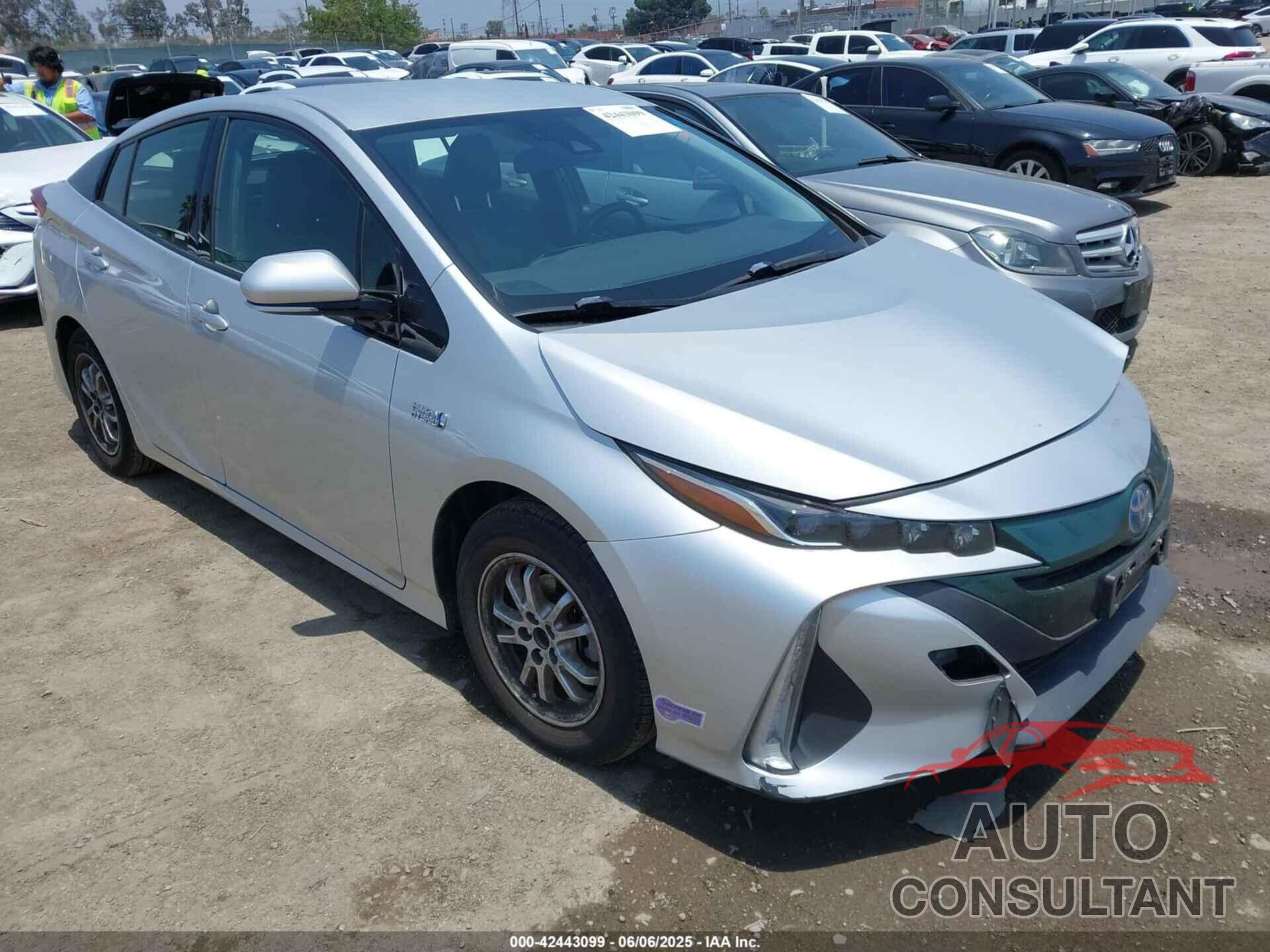 TOYOTA PRIUS PRIME 2018 - JTDKARFPXJ3090112