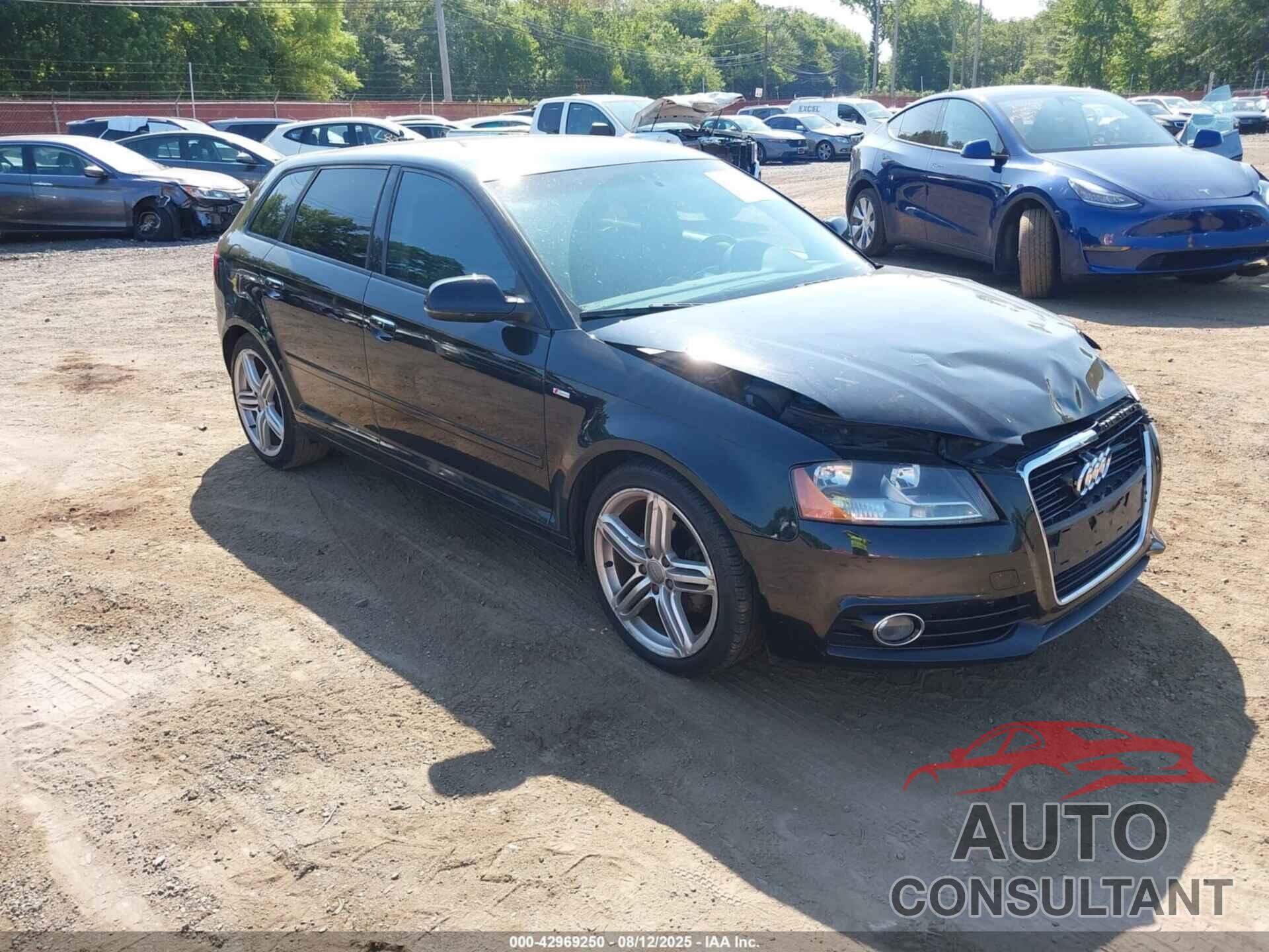 AUDI A3 2012 - WAUBJAFM7CA101845