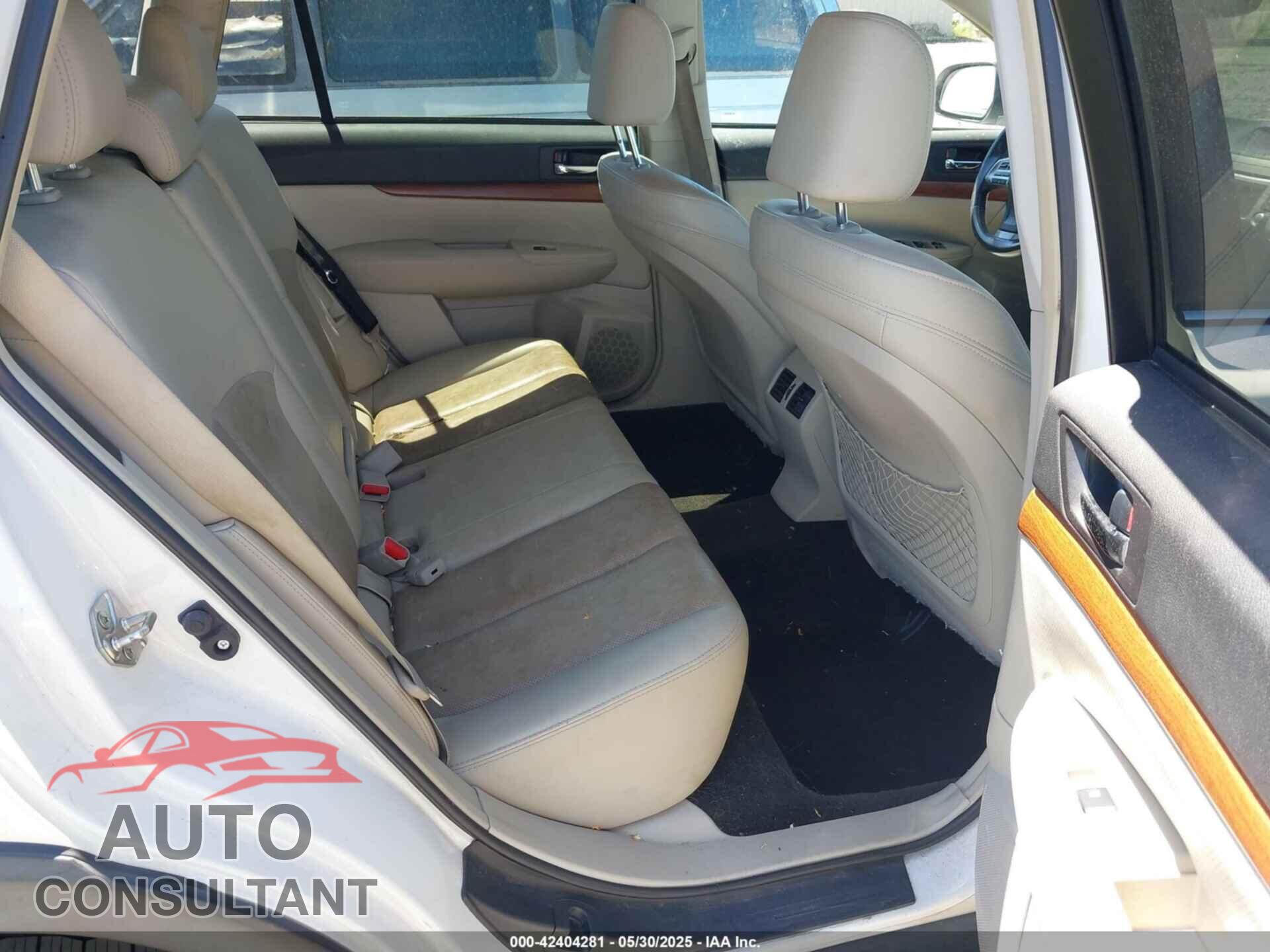 SUBARU OUTBACK 2014 - 4S4BRBLC8E3292014
