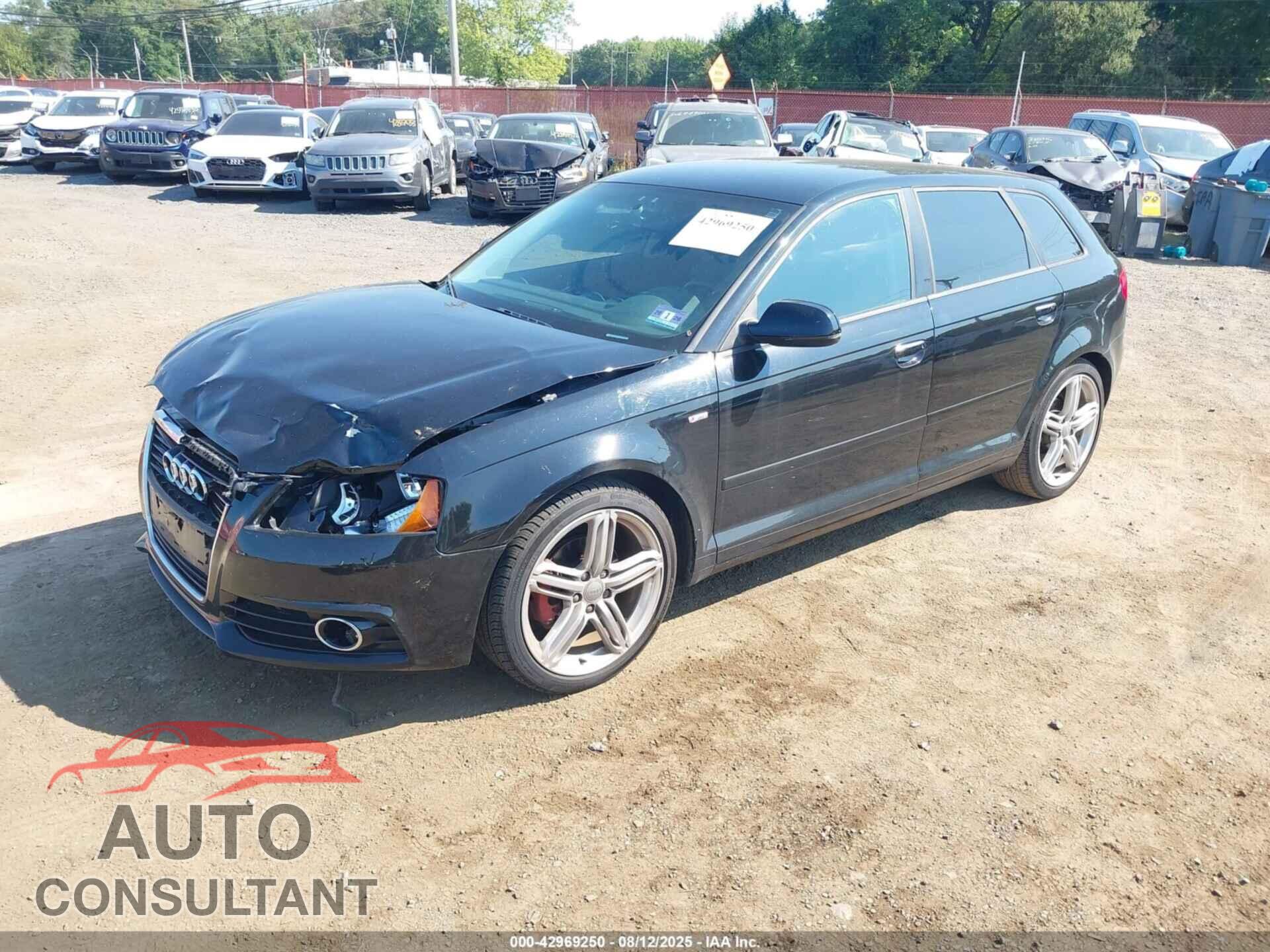 AUDI A3 2012 - WAUBJAFM7CA101845