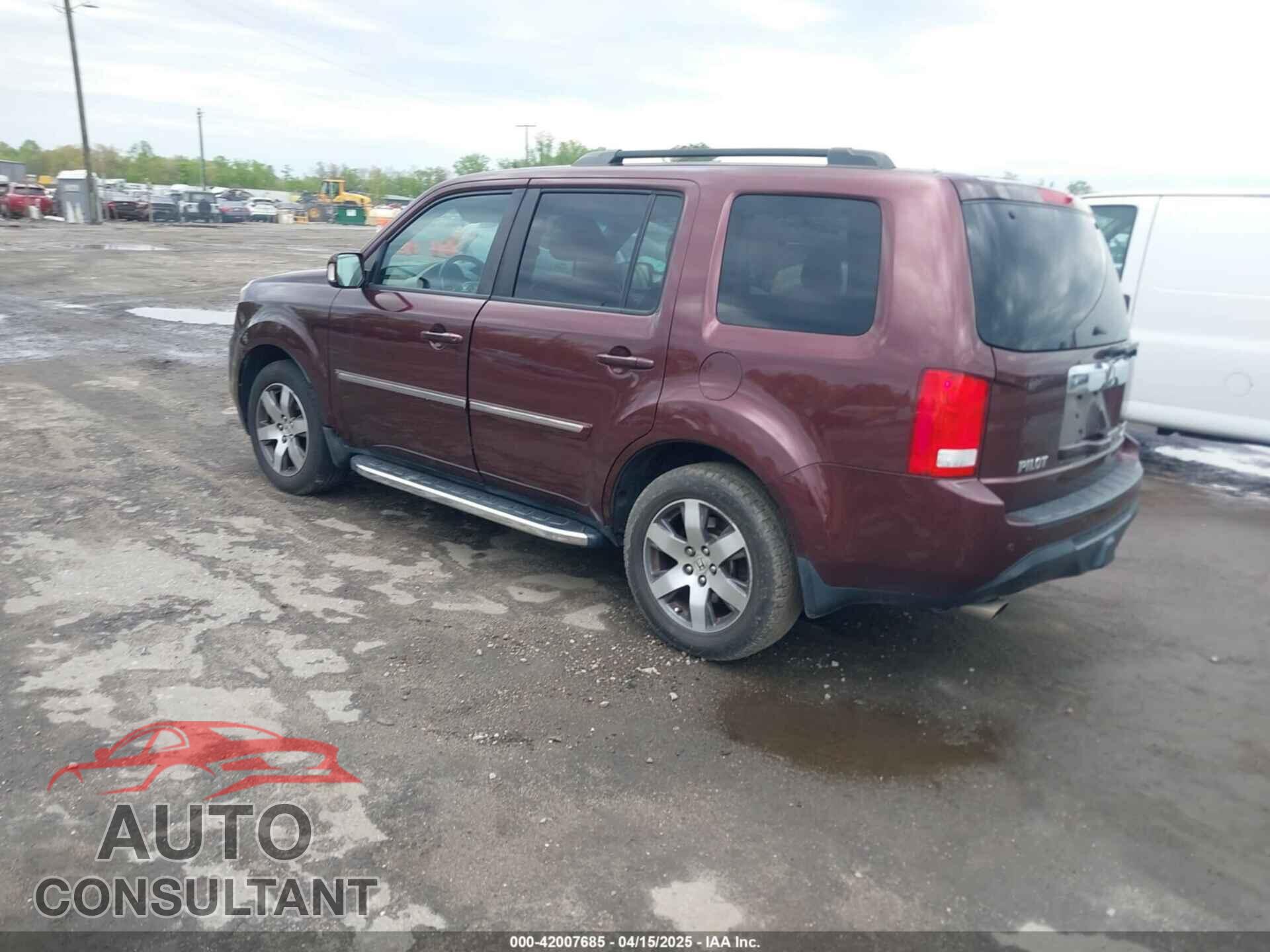 HONDA PILOT 2012 - 5FNYF4H90CB065531