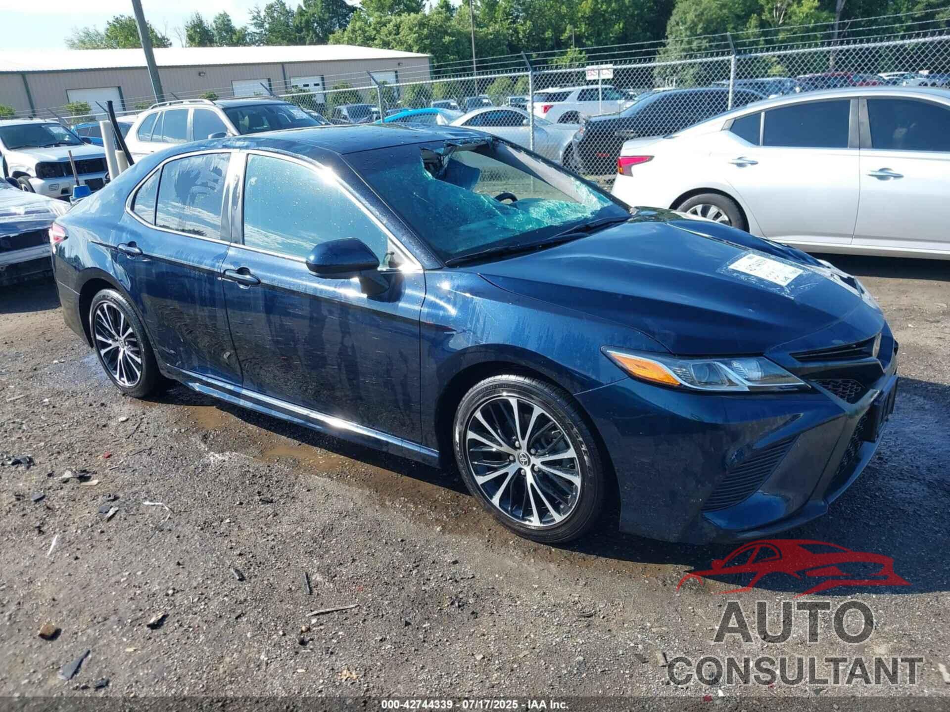 TOYOTA CAMRY 2020 - 4T1G11AK8LU976649