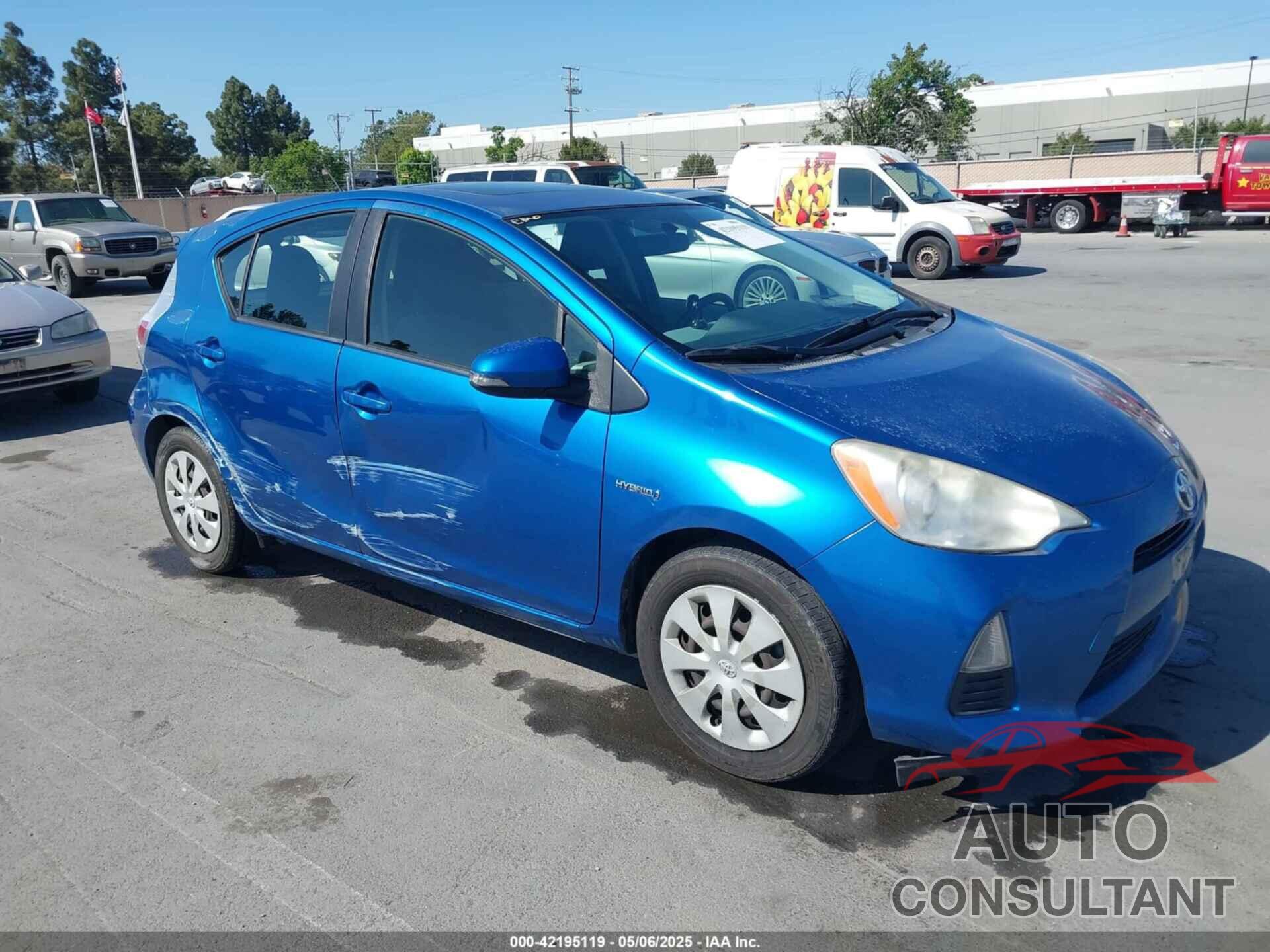 TOYOTA PRIUS C 2012 - JTDKDTB34C1028582
