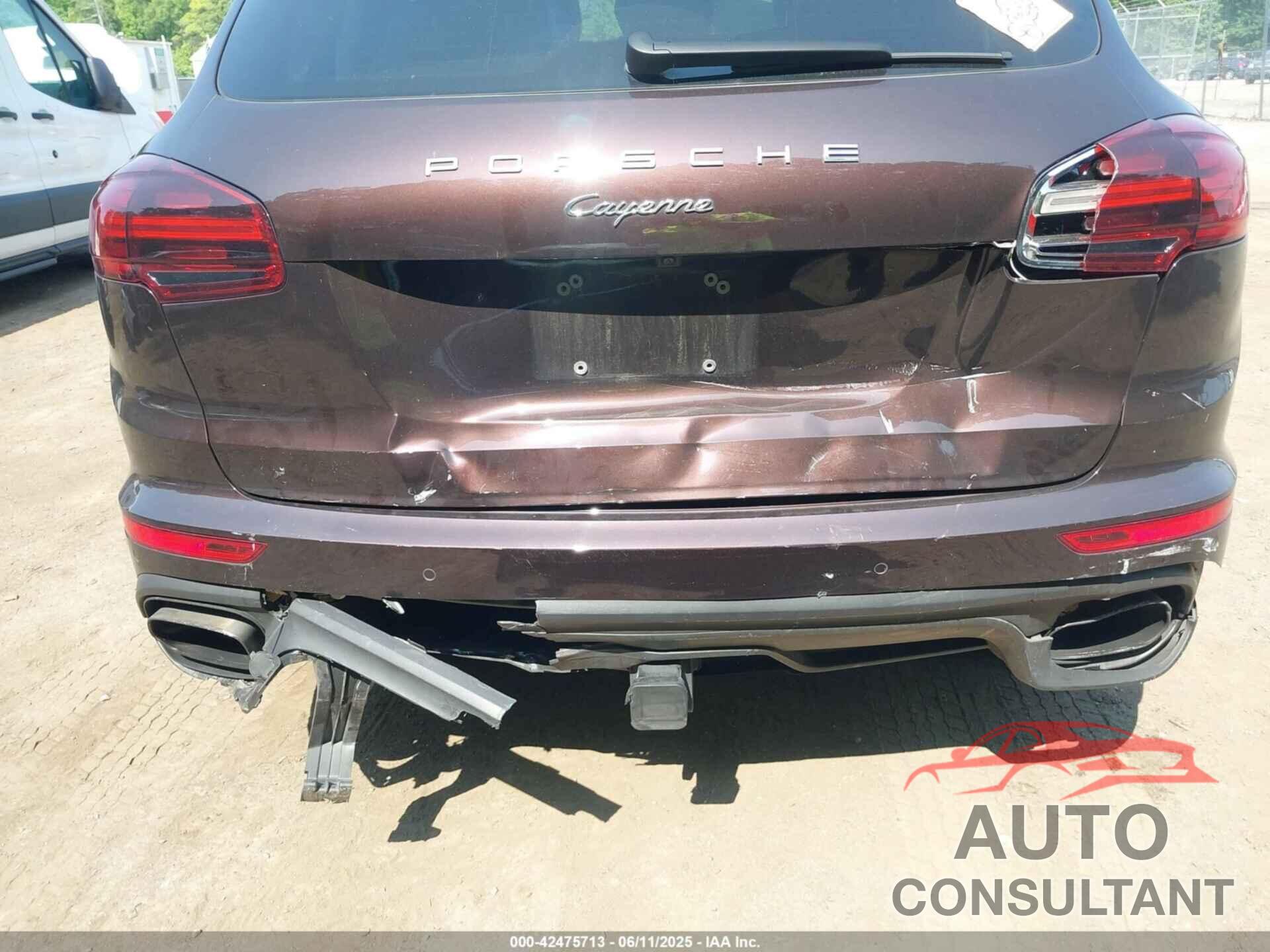 PORSCHE CAYENNE 2017 - WP1AA2A21HKA88424
