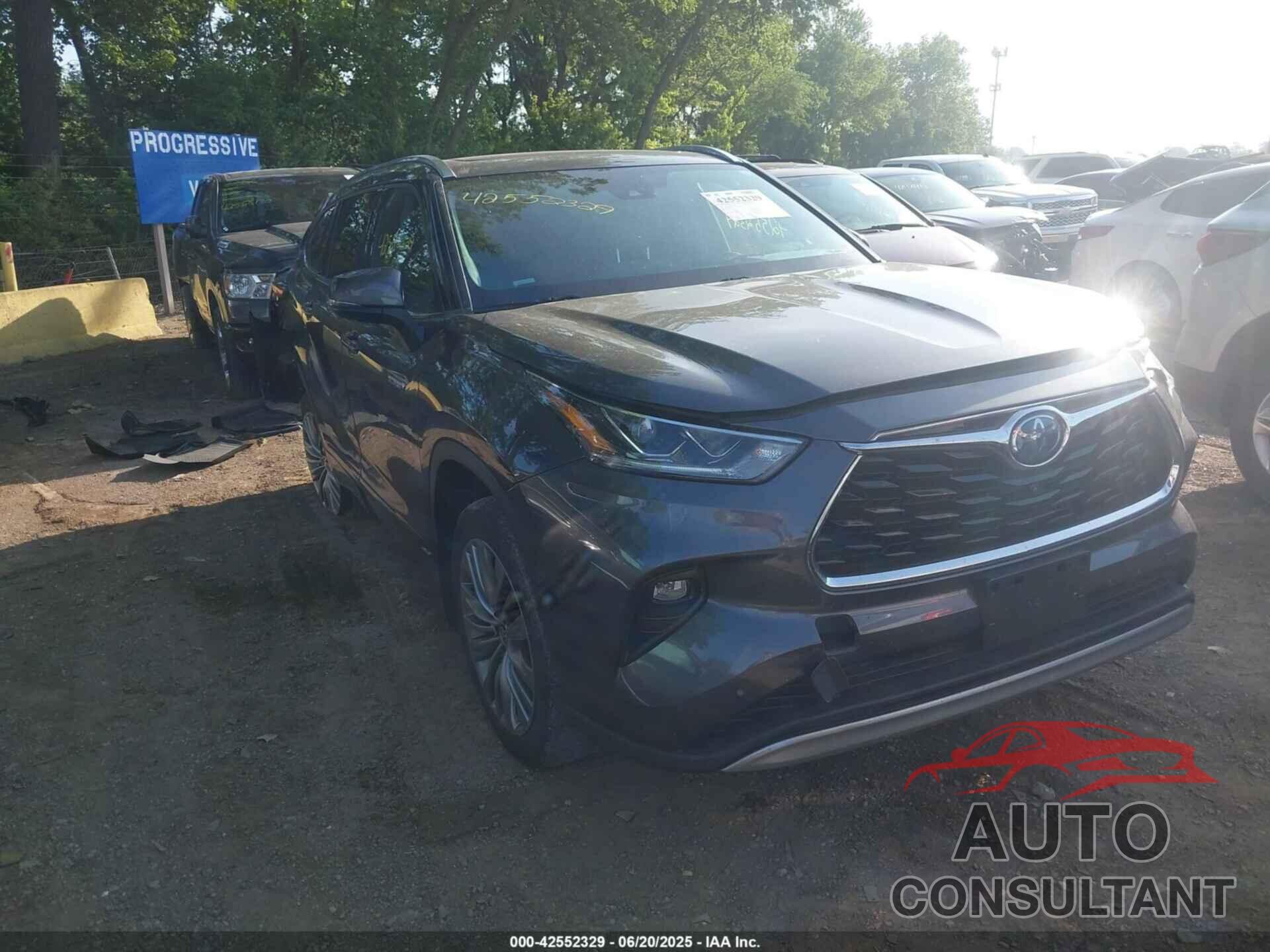 TOYOTA HIGHLANDER 2021 - 5TDEBRCH4MS020468