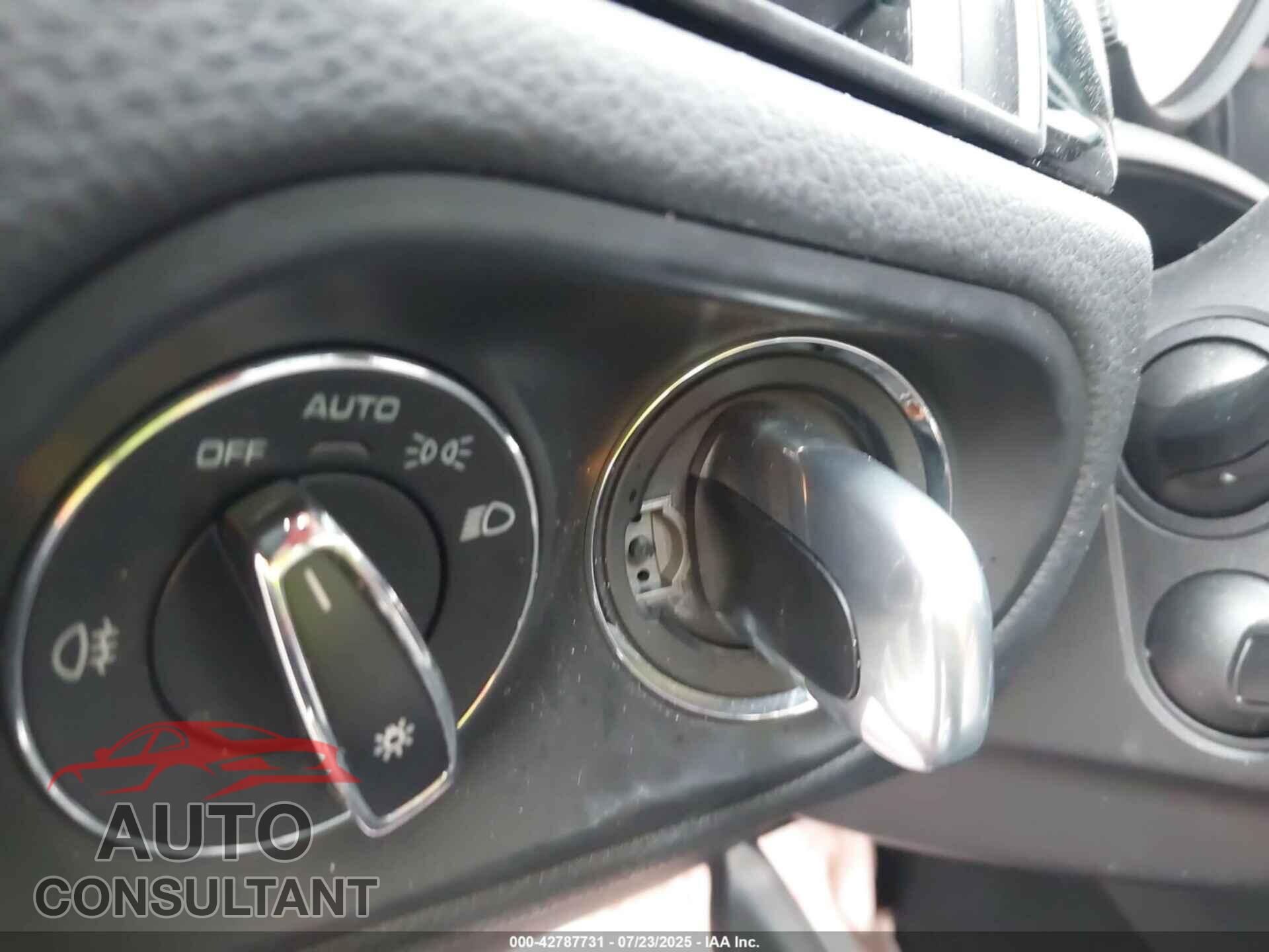 PORSCHE MACAN 2023 - WP1AA2A54PLB21077
